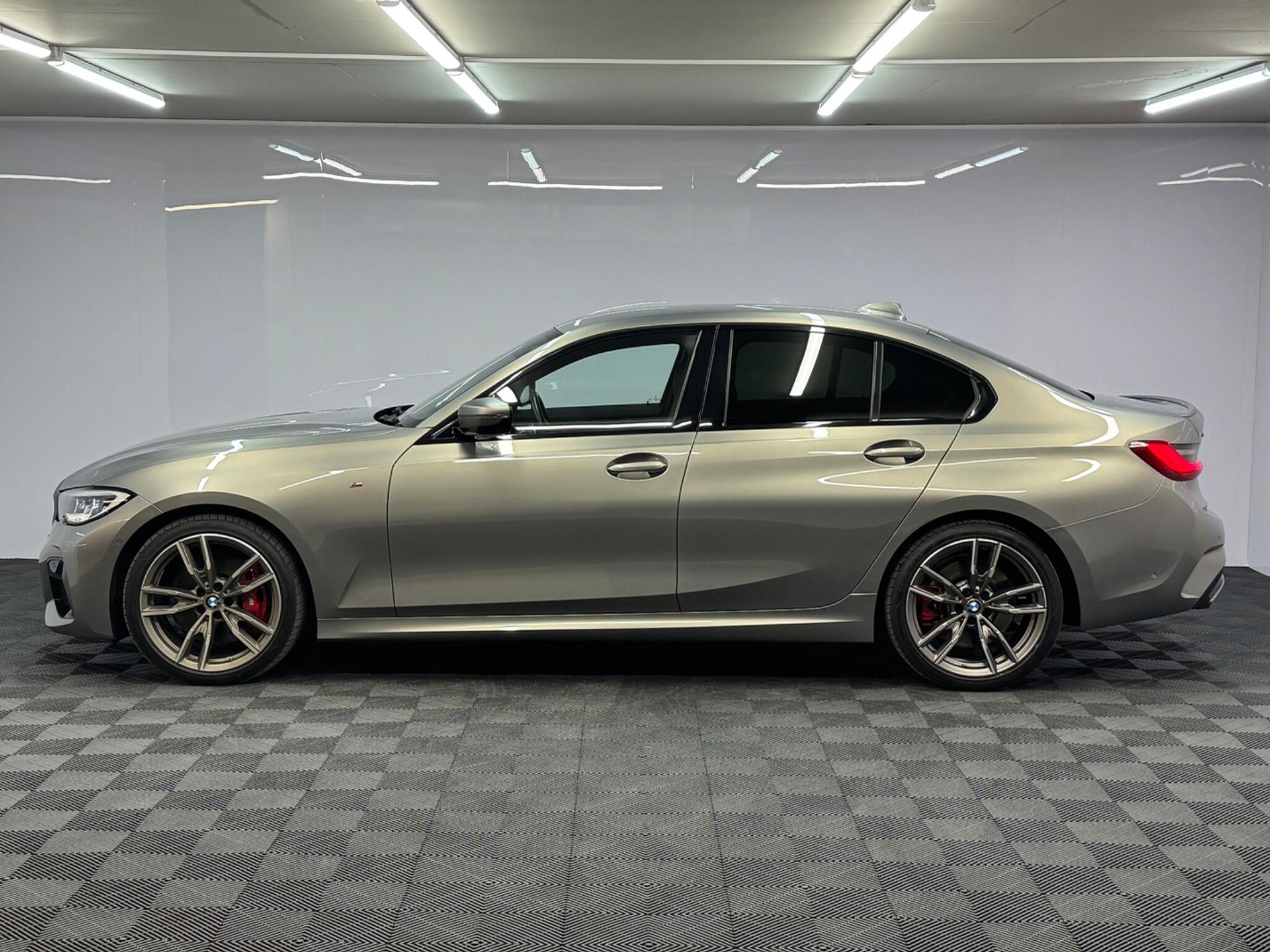 BMW 3 Series — image 9 of 41