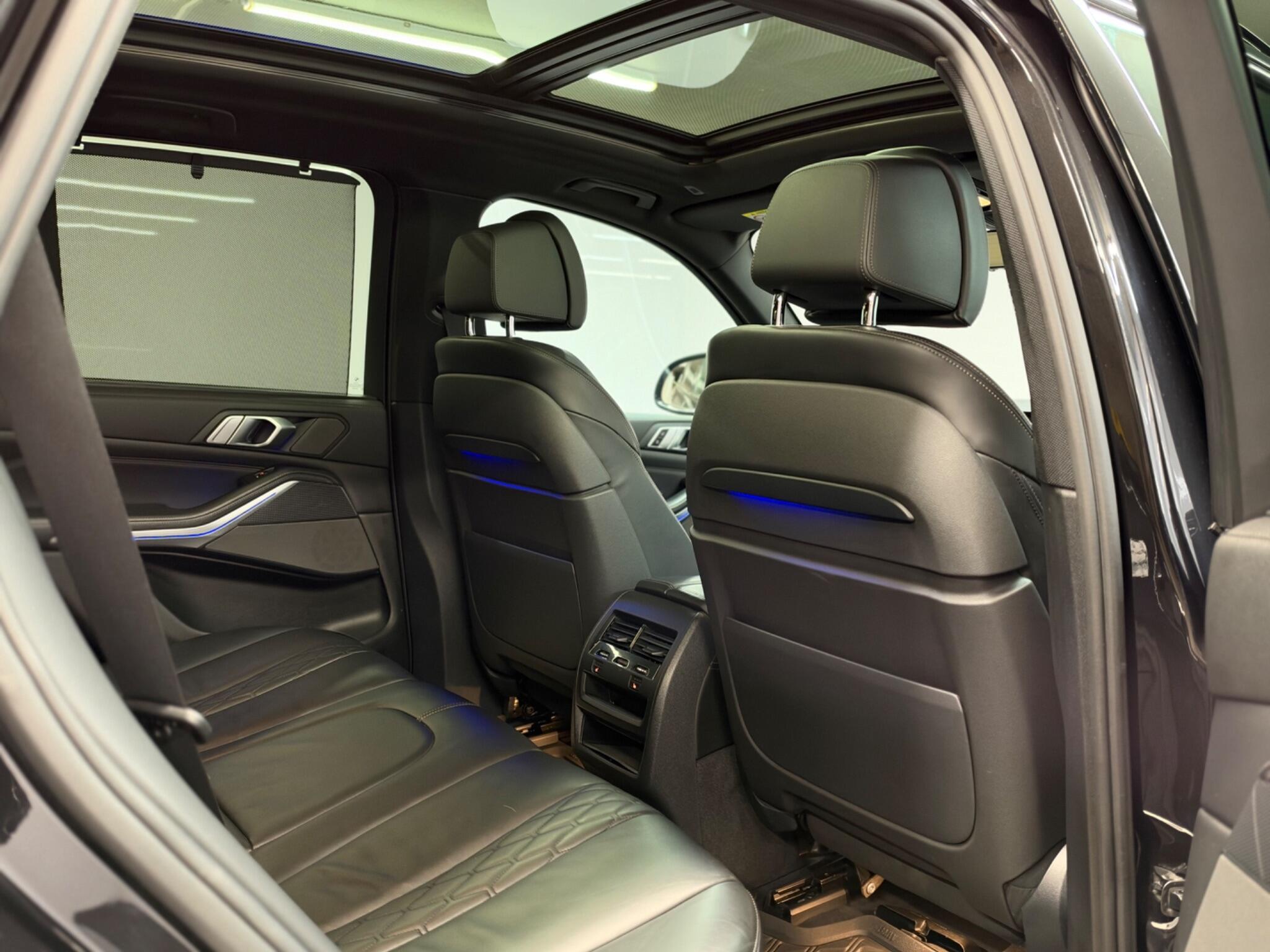 BMW X5 — image 25 of 51