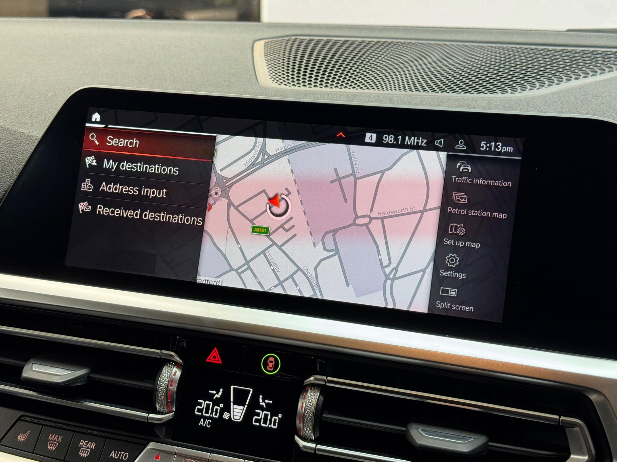 BMW 3 Series — image 26 of 38