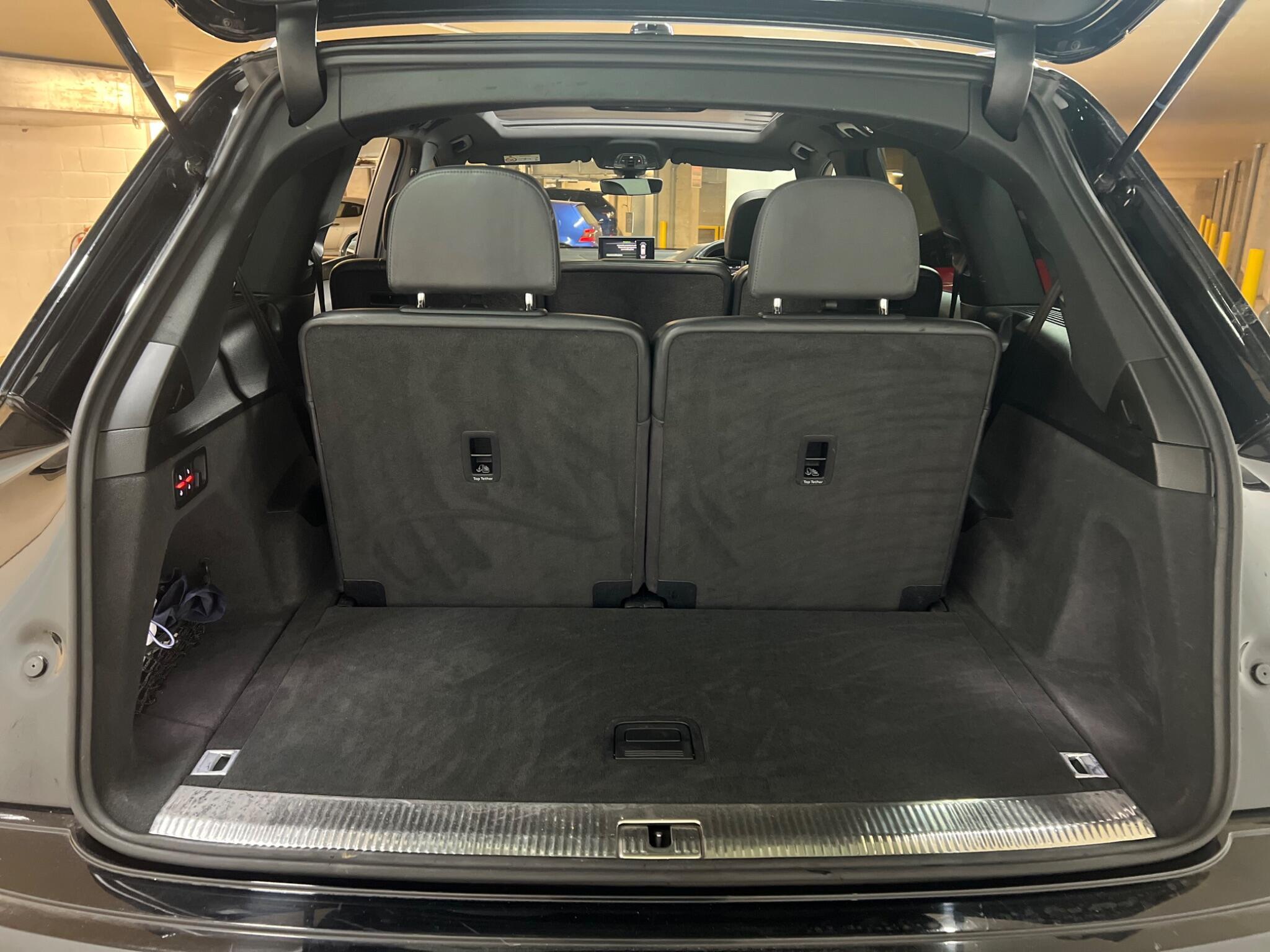 Audi Q7 — image 32 of 39