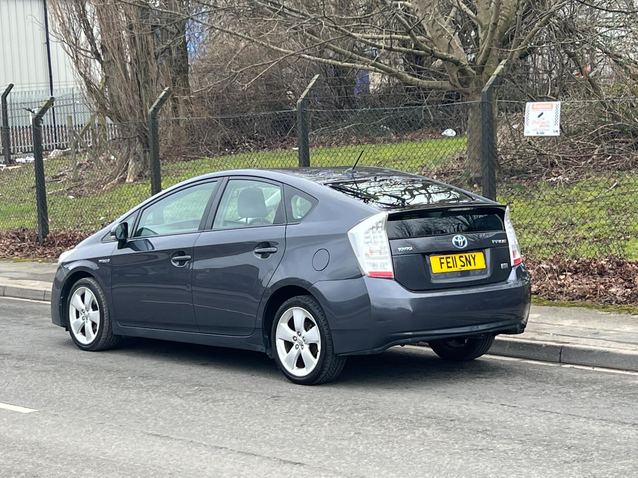 2011 Toyota Prius 1.8 VVT-h T Spirit Hatchback 5dr Petrol Hybrid CVT Euro 5 (s/s) (136 ps)