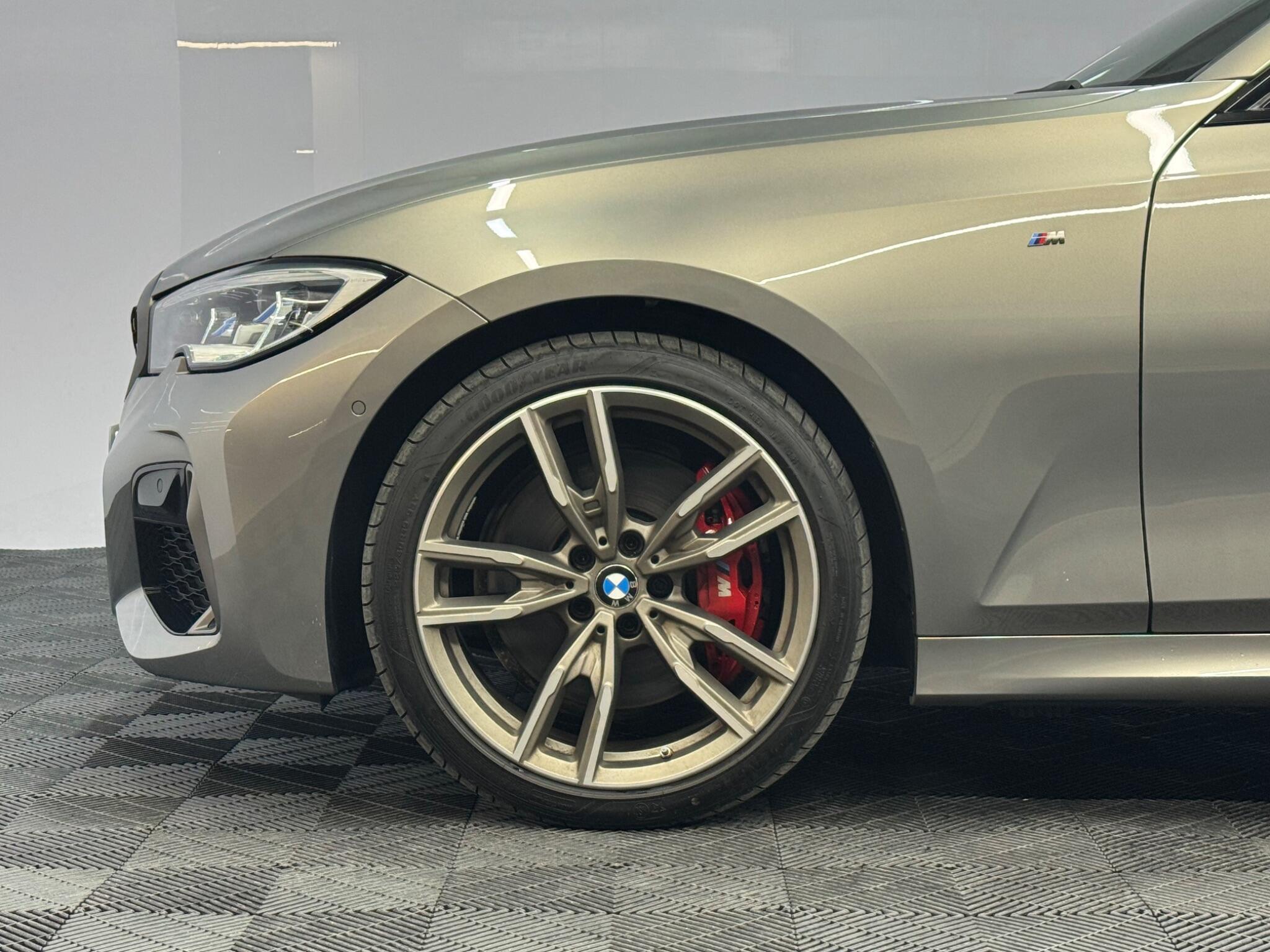 BMW 3 Series — image 10 of 41