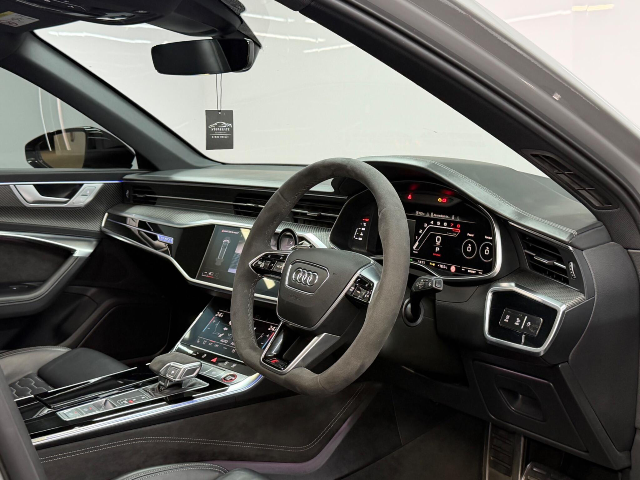 Audi RS6 Avant — image 31 of 51