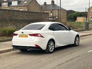 2013 Lexus IS 2.5 300h Luxury Saloon 4dr Petrol Hybrid E-CVT Euro 5 (s/s) (223 ps) - Image 10