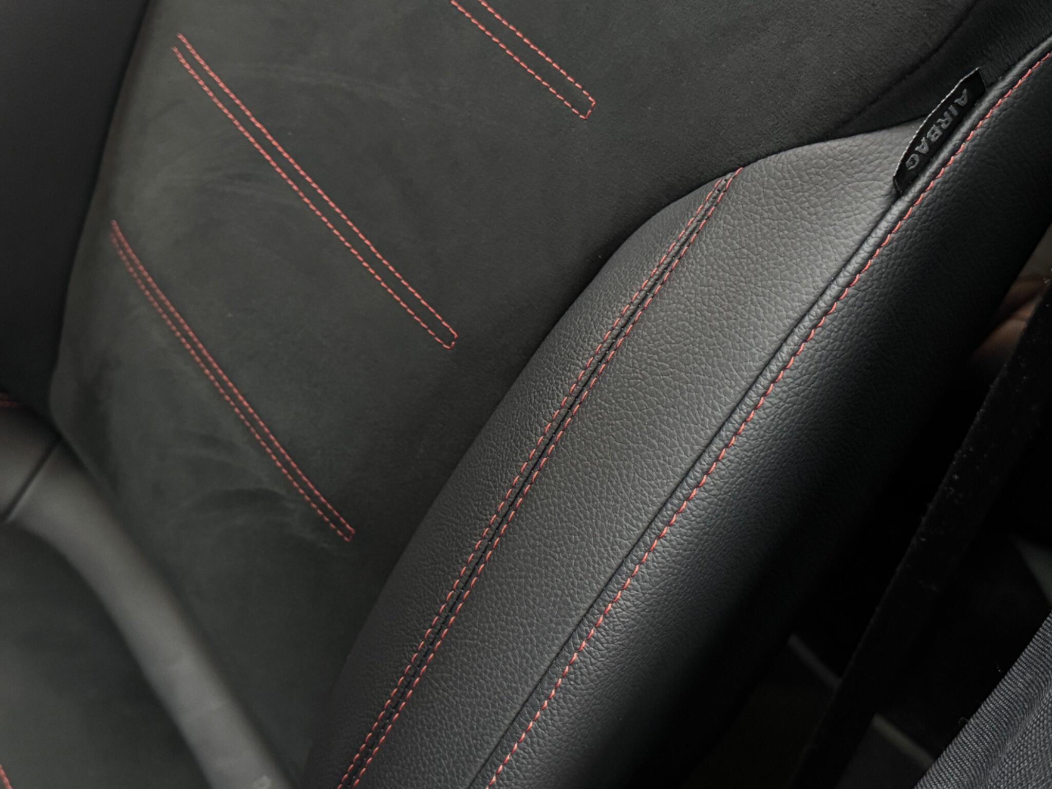 Mercedes-Benz CLA — image 42 of 49