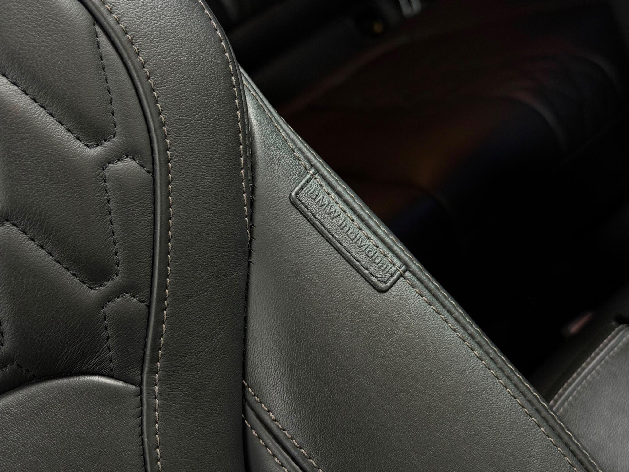 BMW X5 — image 28 of 30