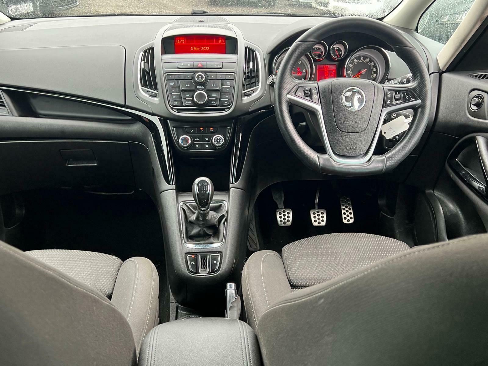 2015 Vauxhall Zafira Tourer 2.0 CDTi SRi MPV 5dr Diesel Manual Euro 5 (130 ps)