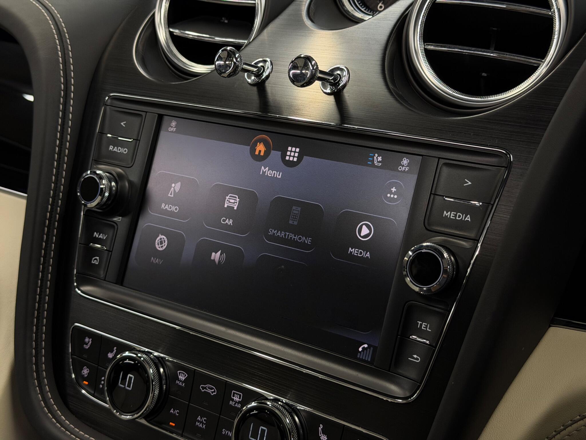 Bentley Bentayga — image 29 of 54