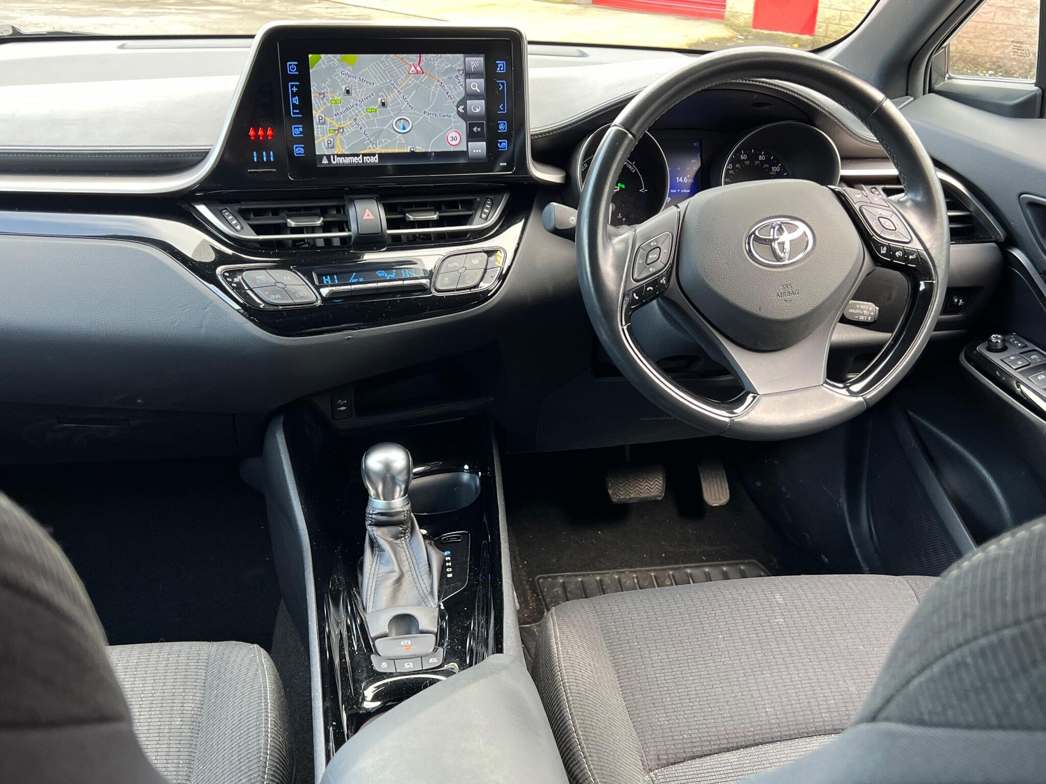 2018 Toyota C-HR 1.8 VVT-h Design SUV 5dr Petrol Hybrid CVT Euro 6 (s/s) (122 ps)