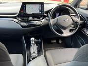 2018 Toyota C-HR 1.8 VVT-h Design SUV 5dr Petrol Hybrid CVT Euro 6 (s/s) (122 ps) - Image 6
