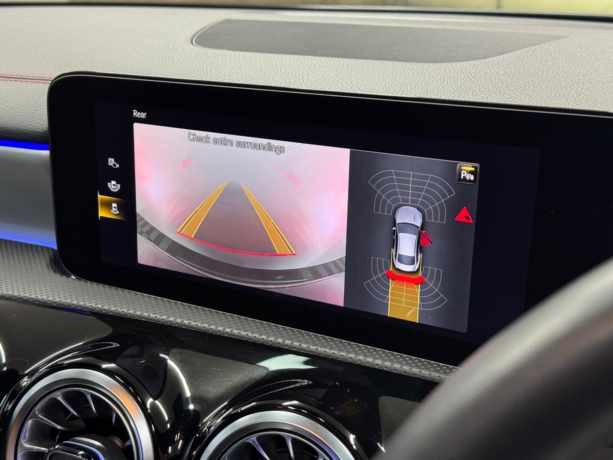 Mercedes-Benz CLA — image 27 of 49
