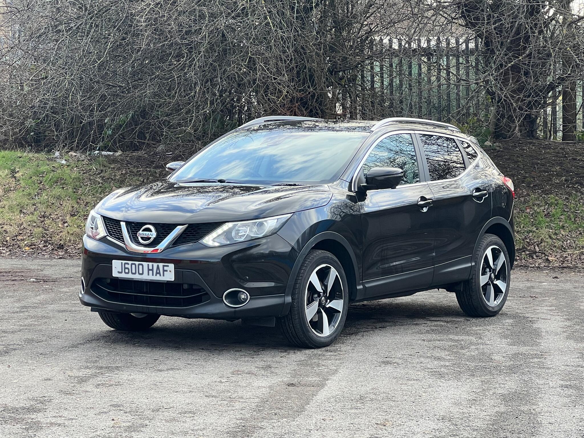2016 Nissan Qashqai 1.2 DIG-T N-Connecta SUV 5dr Petrol Manual 2WD Euro 6 (s/s) (115 ps)
