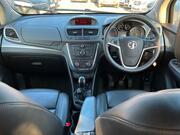 2015 Vauxhall Mokka 1.6i SE SUV 5dr Petrol Manual 2WD Euro 6 (s/s) (115 ps) - Image 5