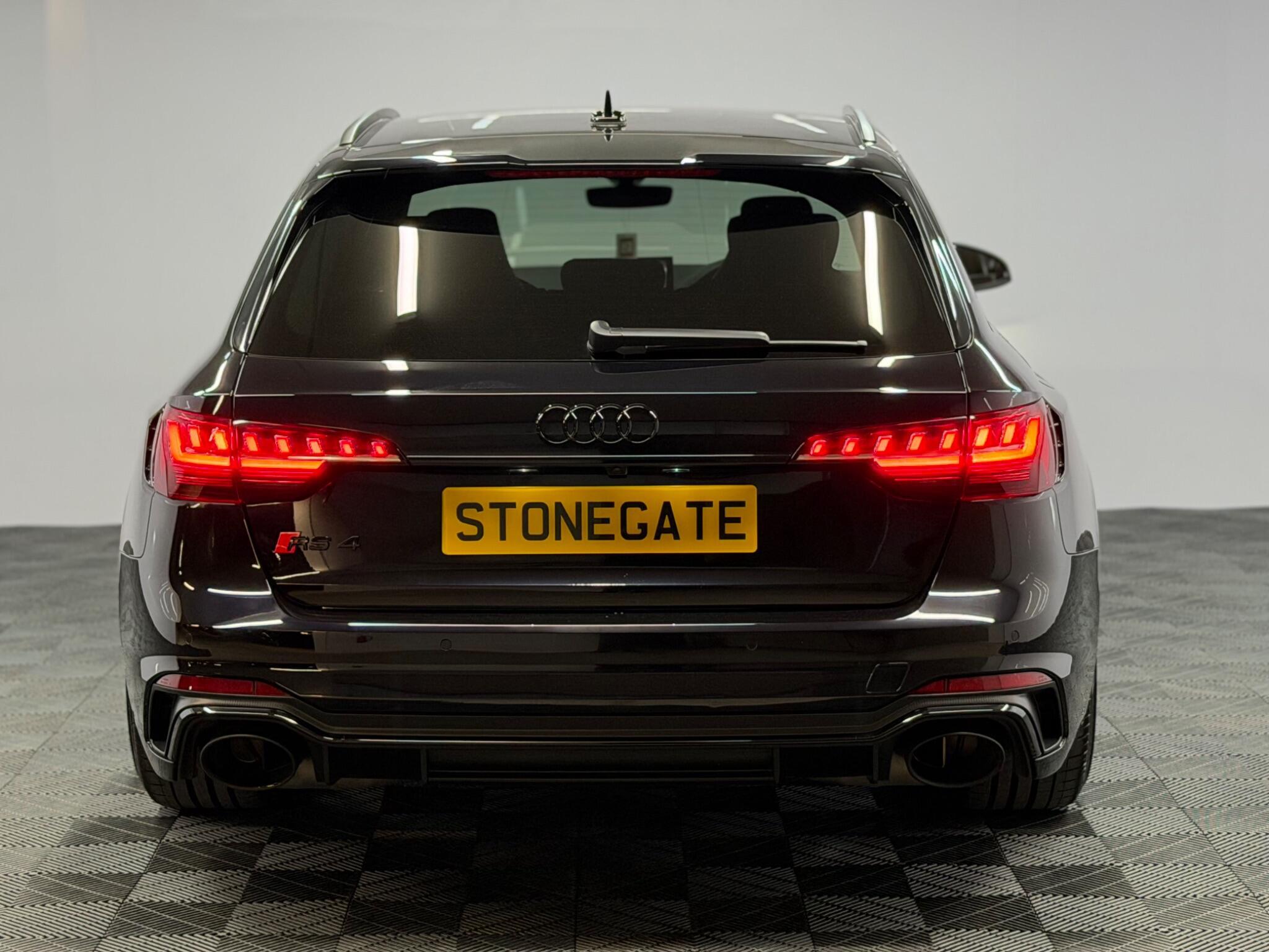Audi RS4 Avant — image 7 of 41