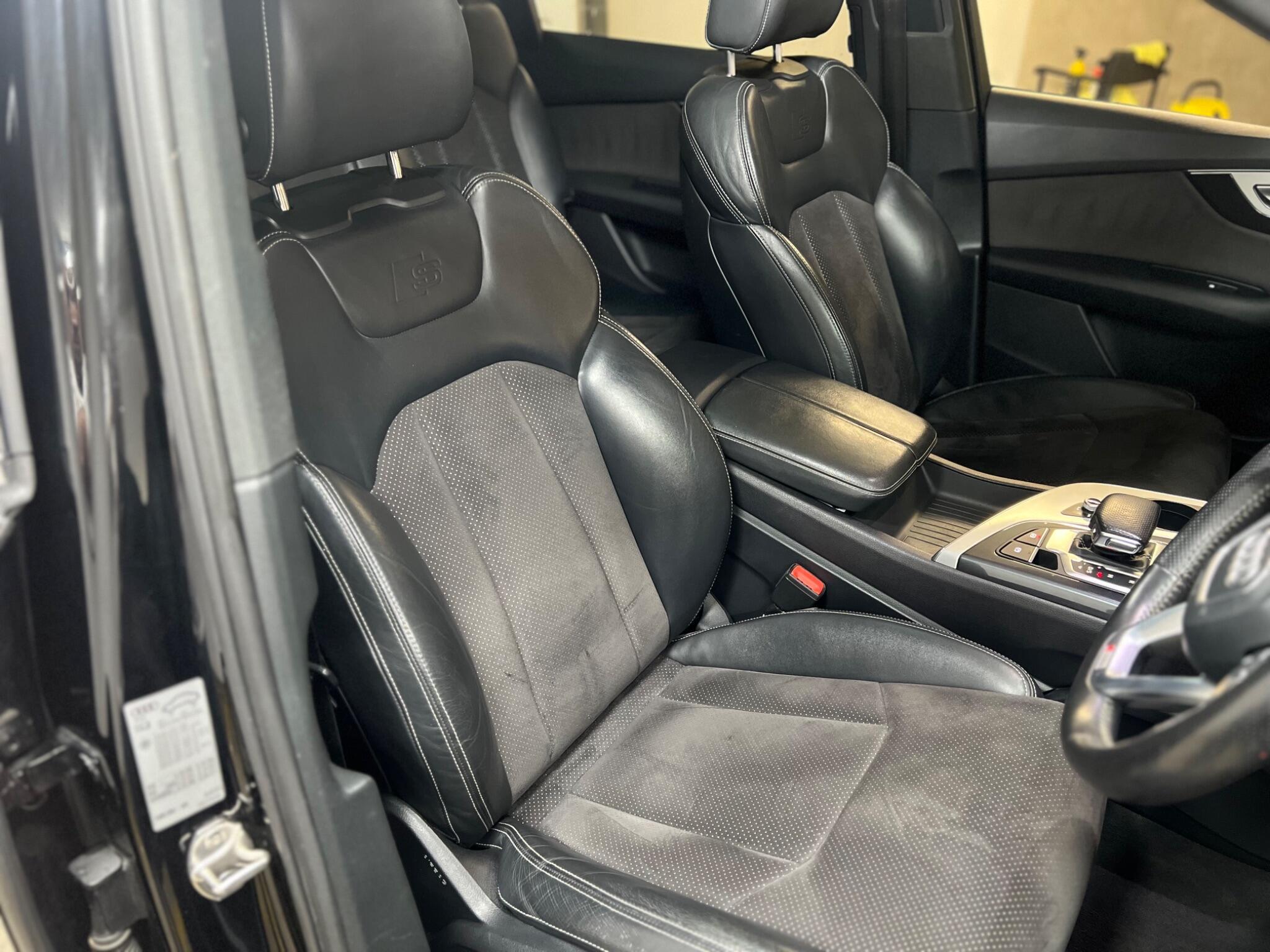Audi Q7 — image 12 of 39