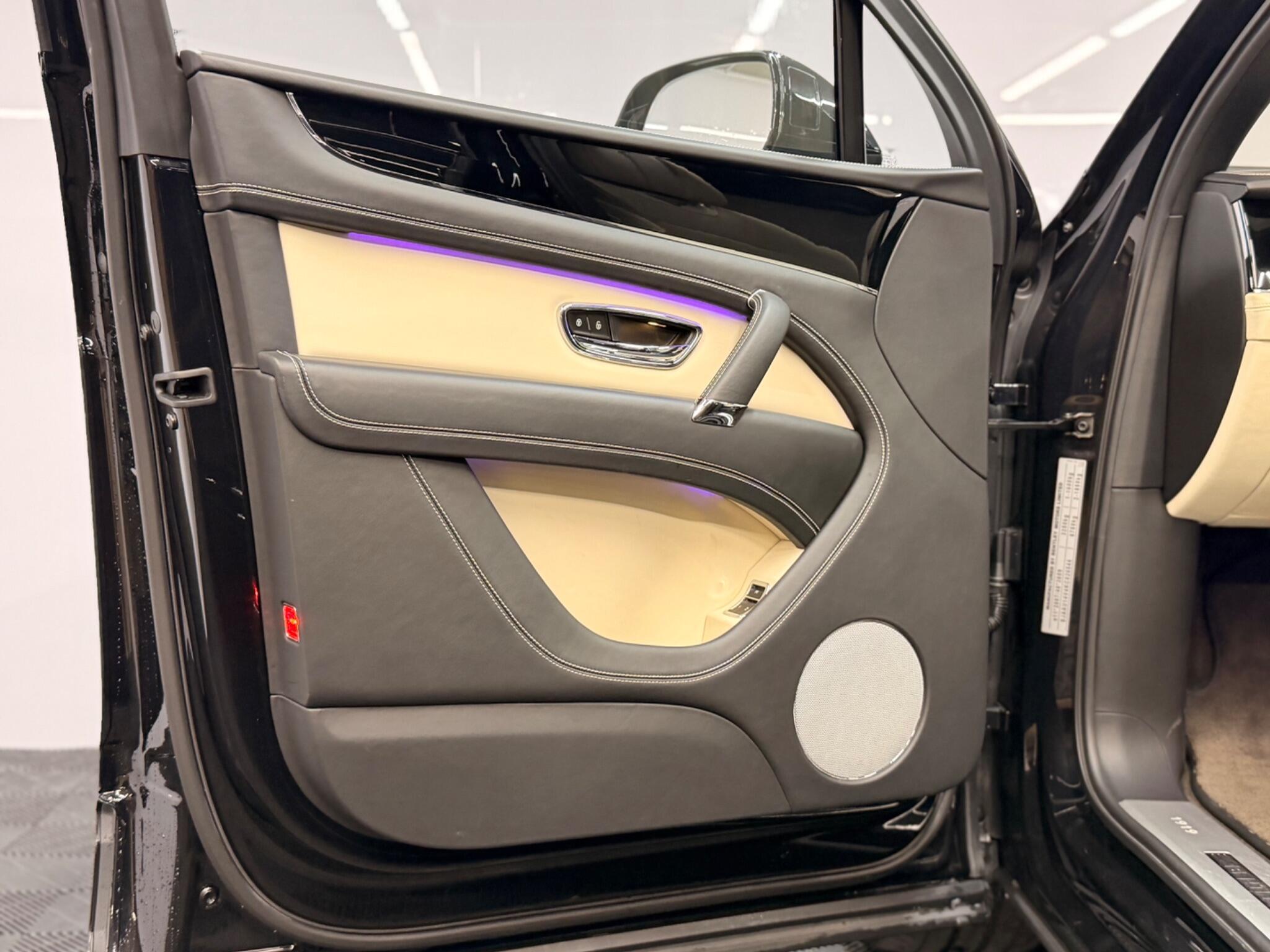 Bentley Bentayga — image 51 of 54