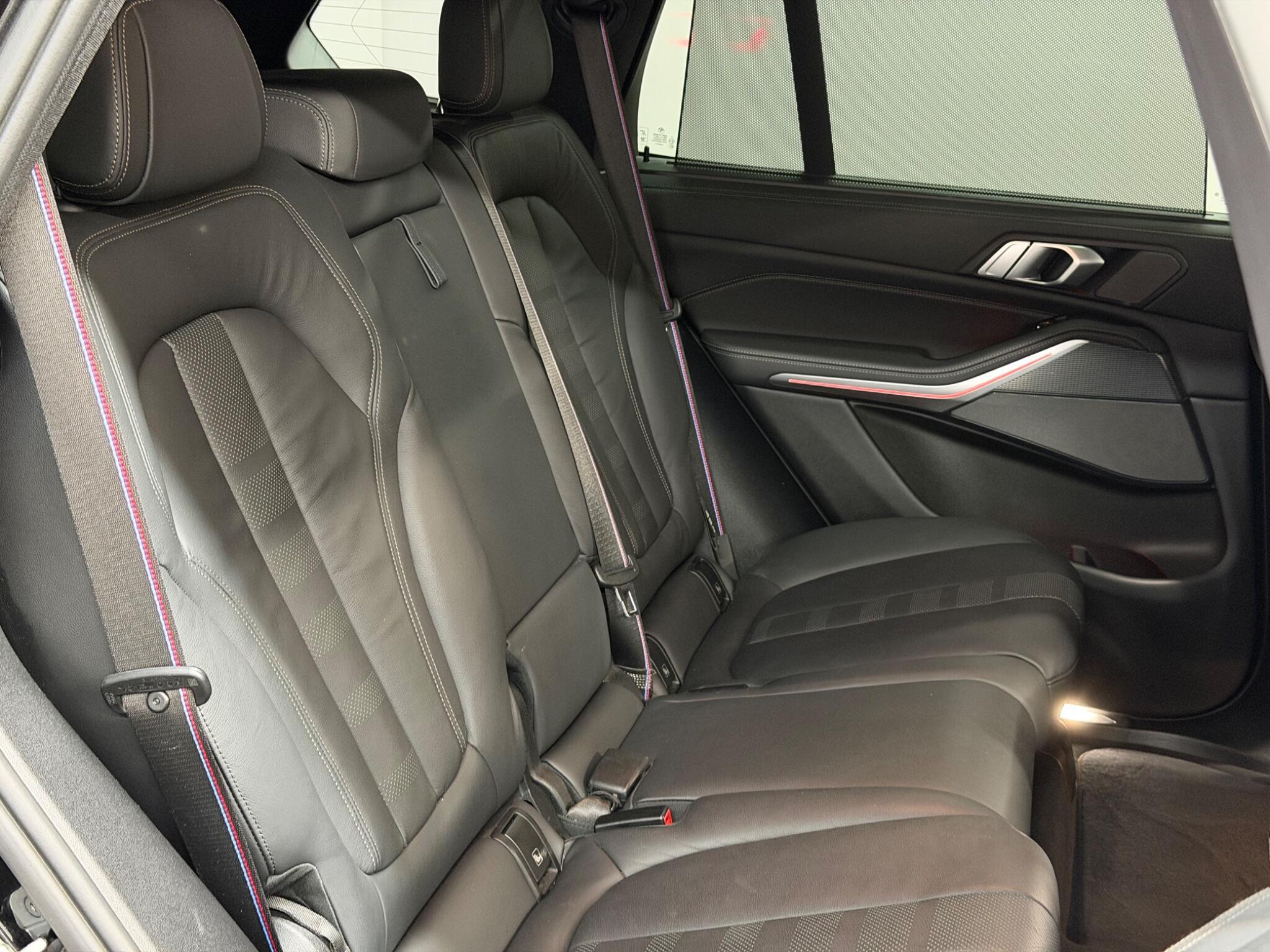 BMW X5 — image 20 of 39