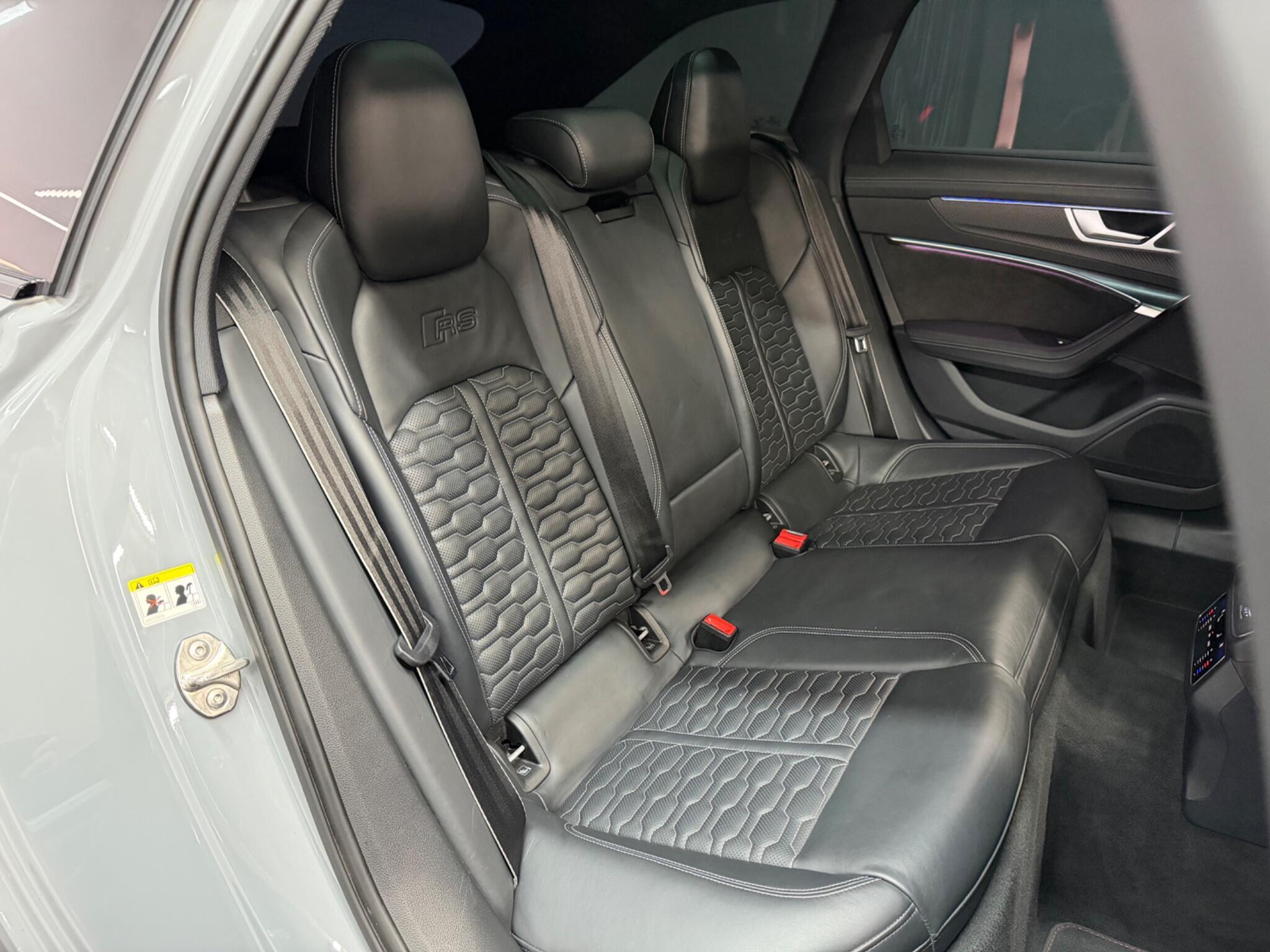 Audi RS6 Avant — image 27 of 51