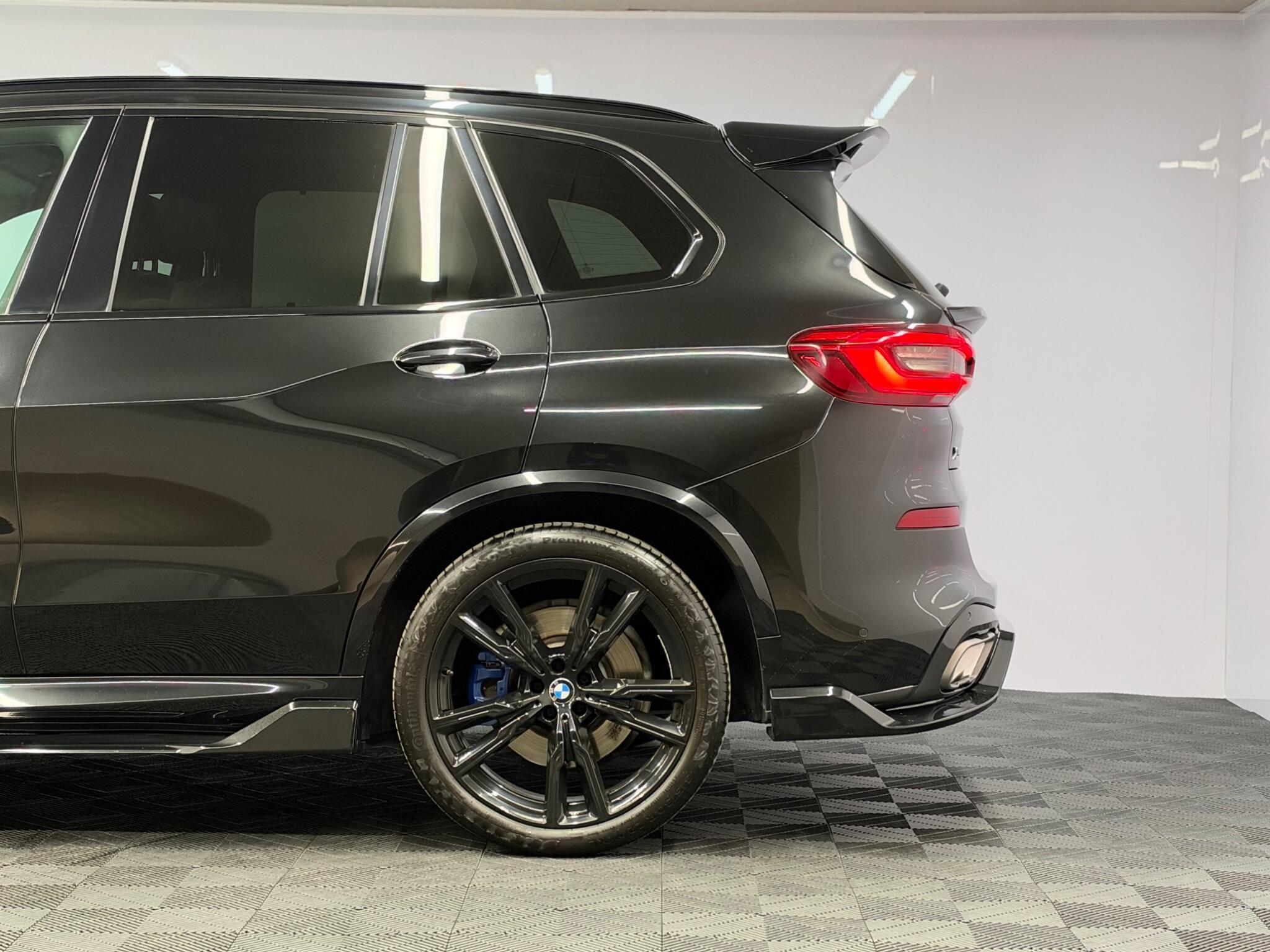 BMW X5 — image 12 of 51
