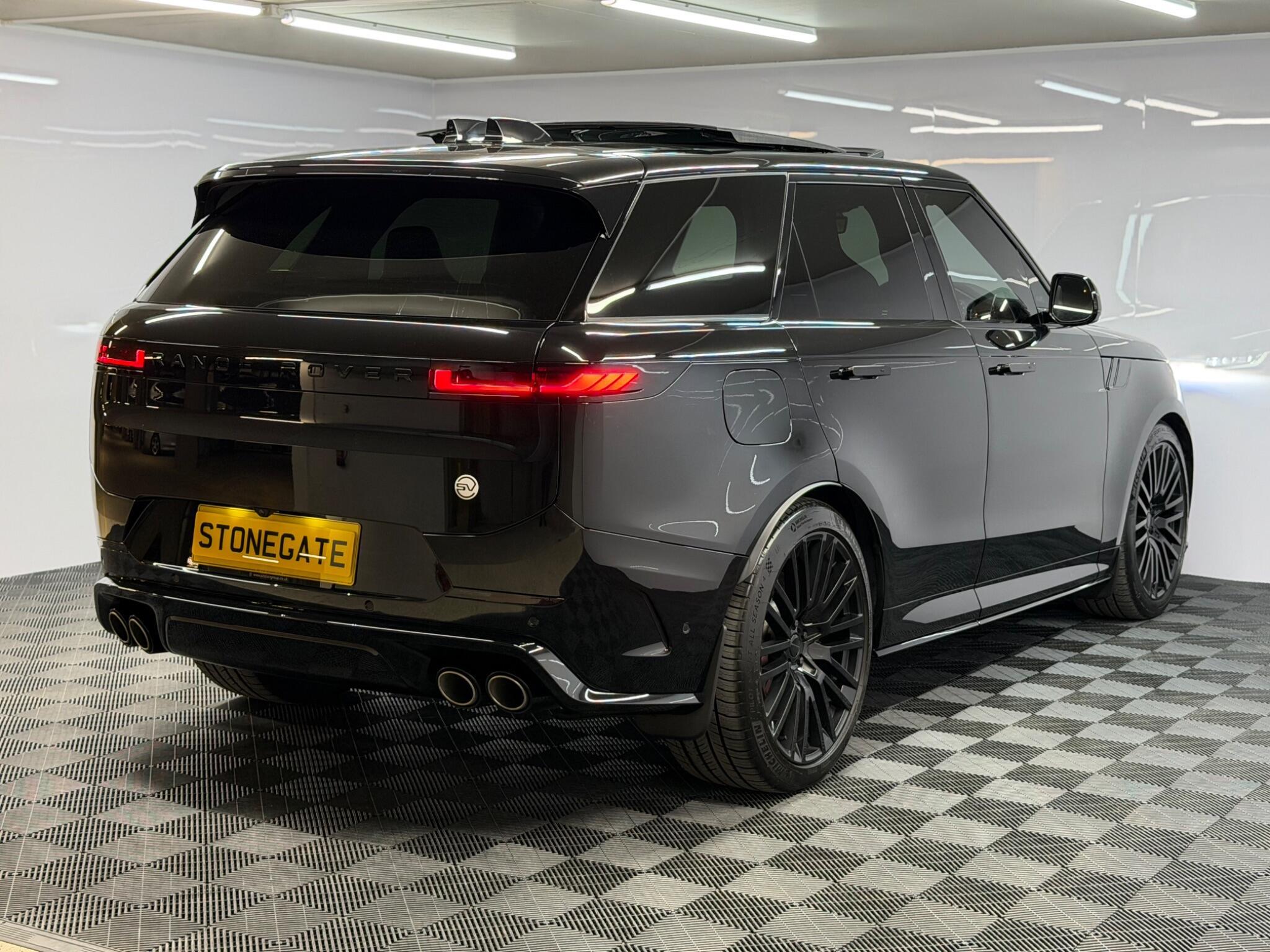 Land Rover Range Rover Sport — image 8 of 42