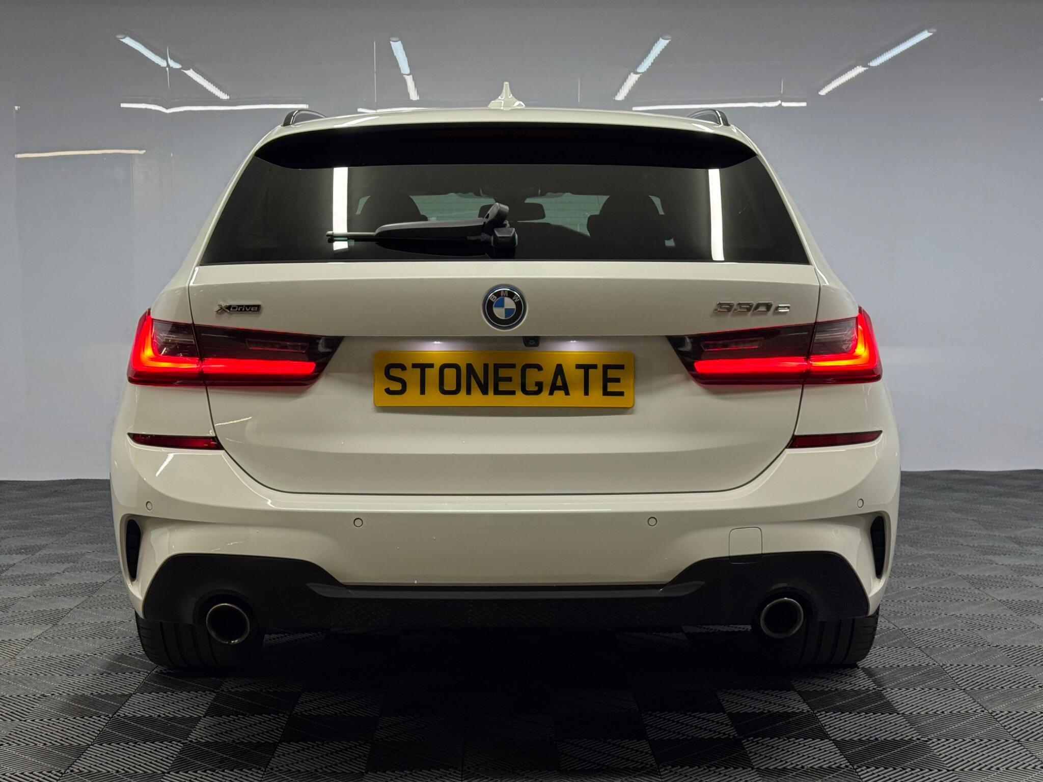 BMW 3 Series — image 7 of 38