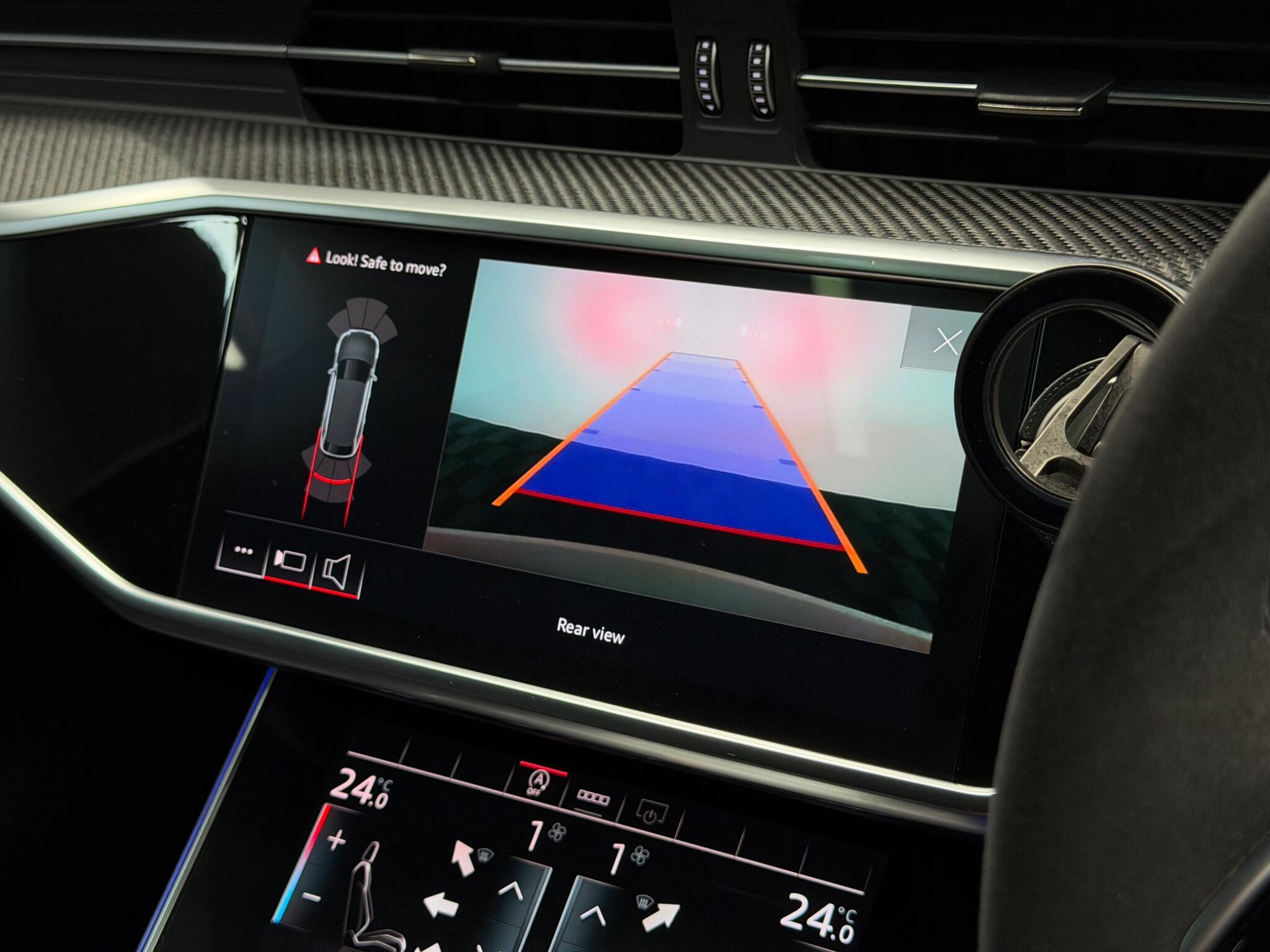 Audi RS6 Avant — image 36 of 51