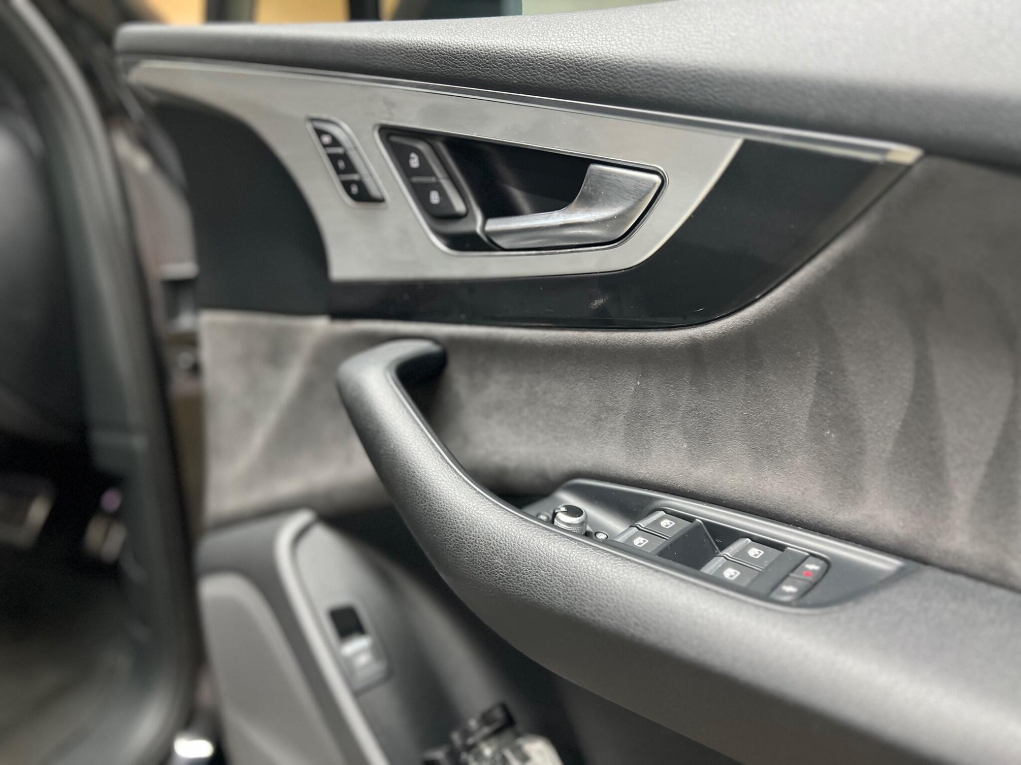 Audi Q7 — image 26 of 39