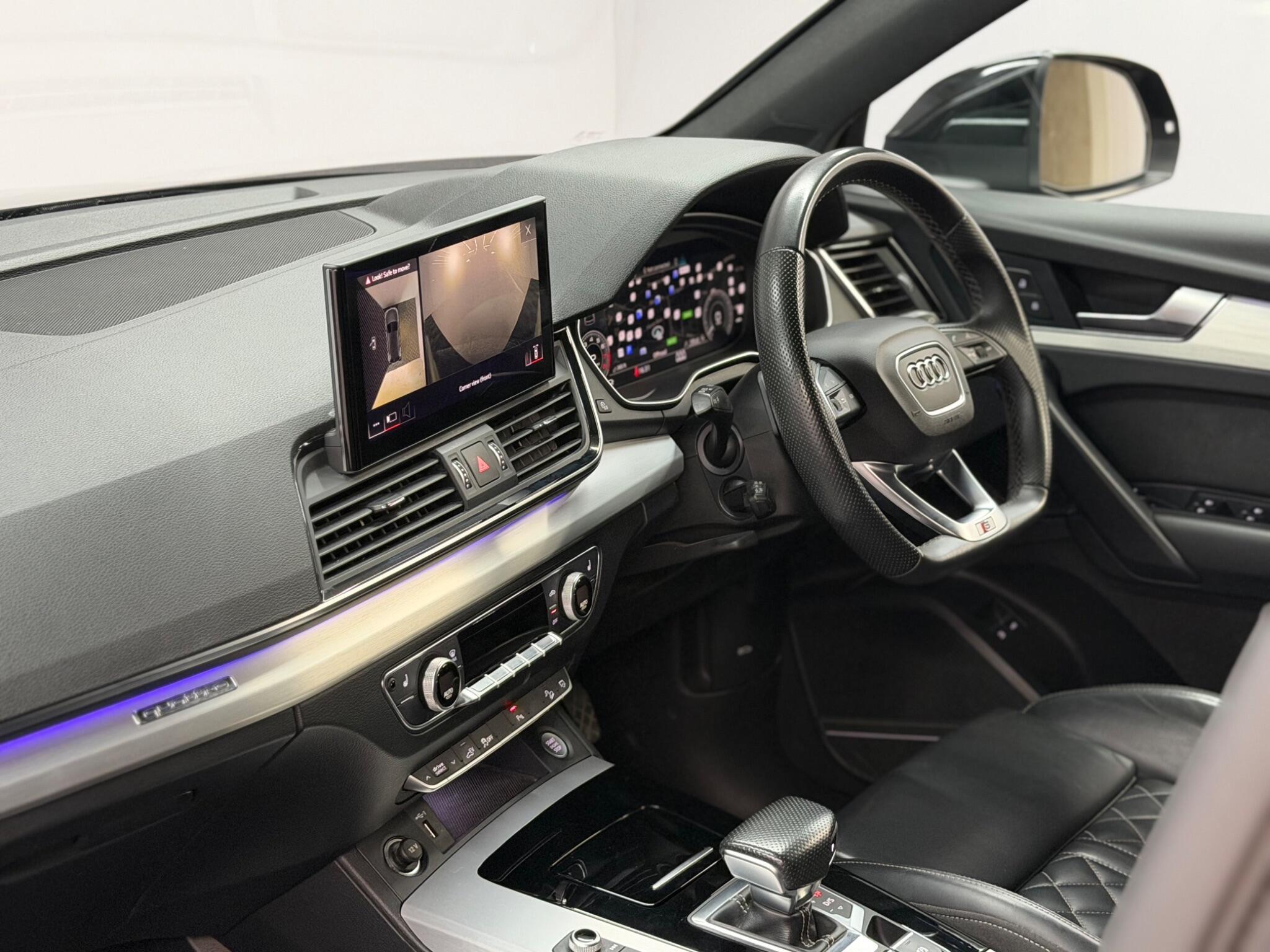 Audi Q5 — image 22 of 31