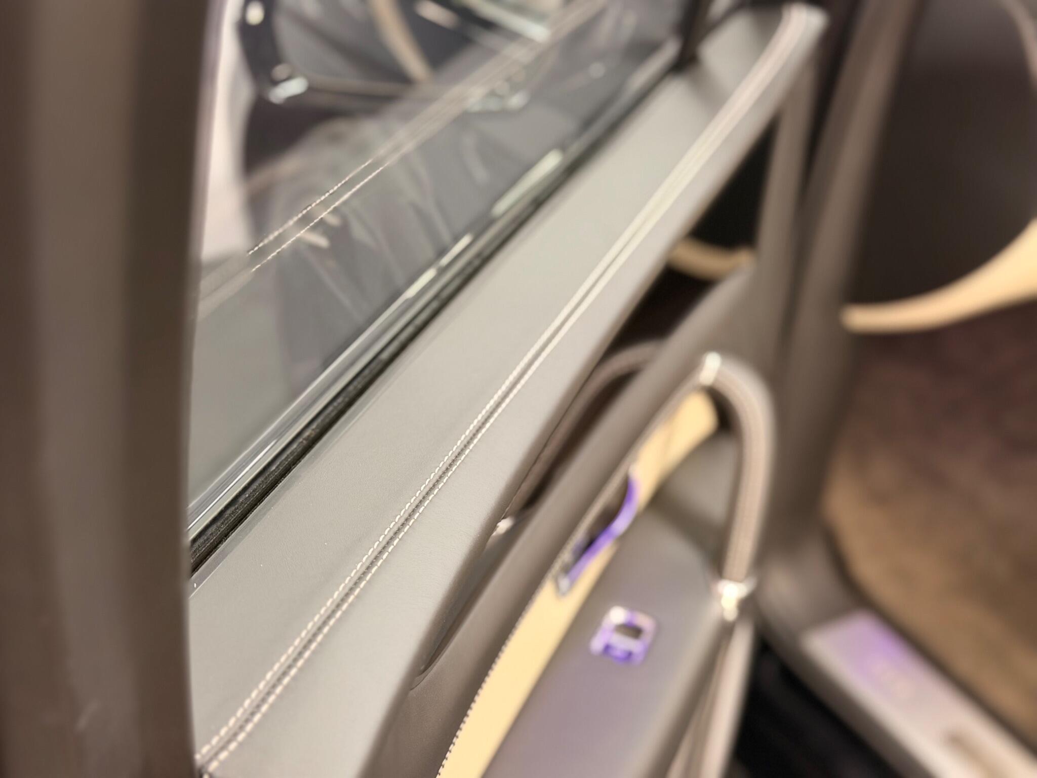 Bentley Bentayga — image 50 of 54