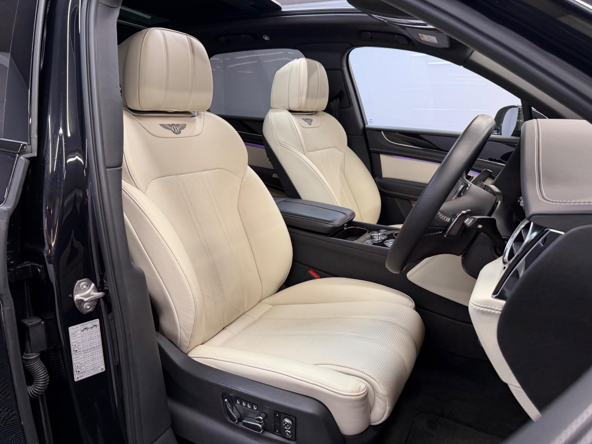 Bentley Bentayga — image 15 of 54