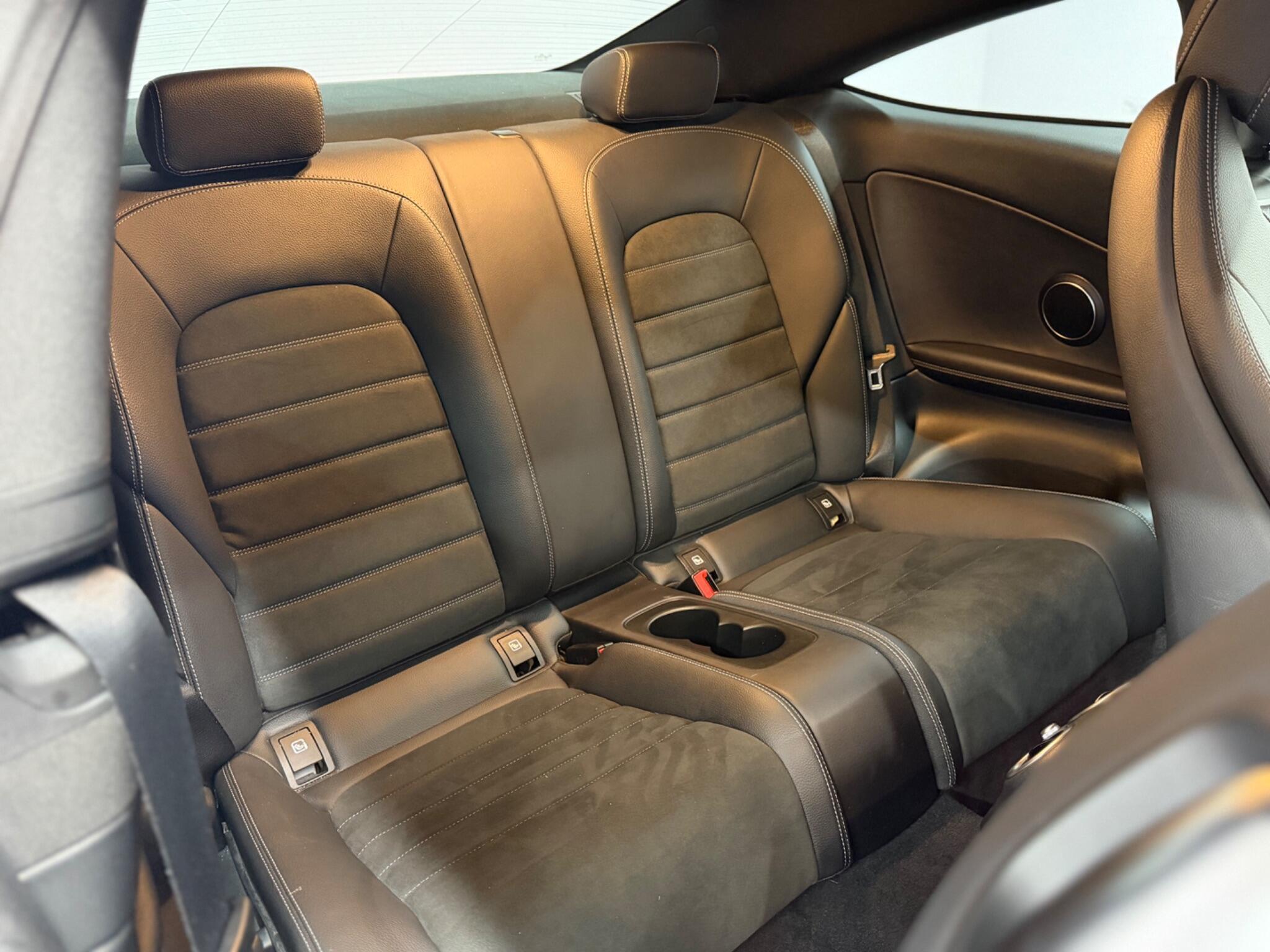Mercedes-Benz C Class — image 14 of 25