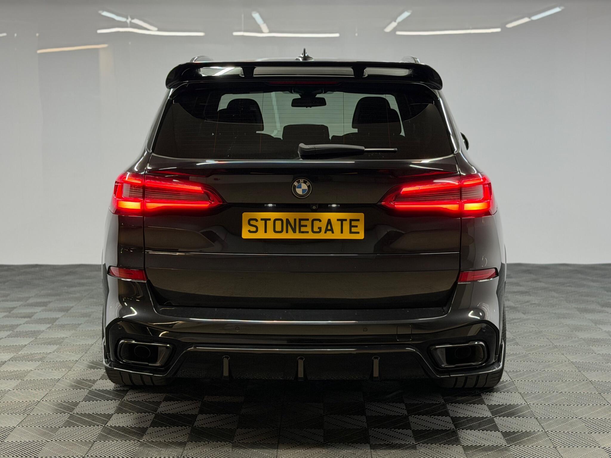 BMW X5 — image 8 of 39