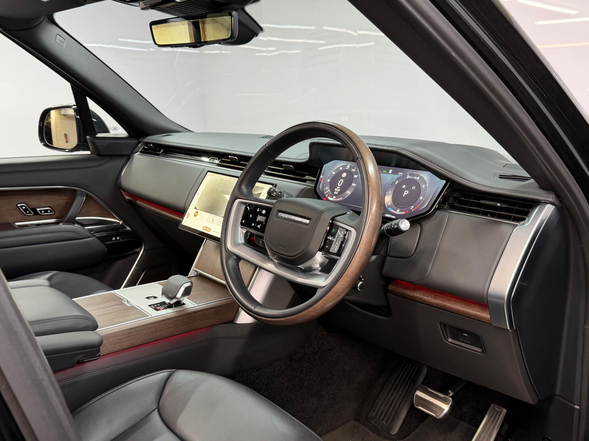 Land Rover Range Rover — image 19 of 41