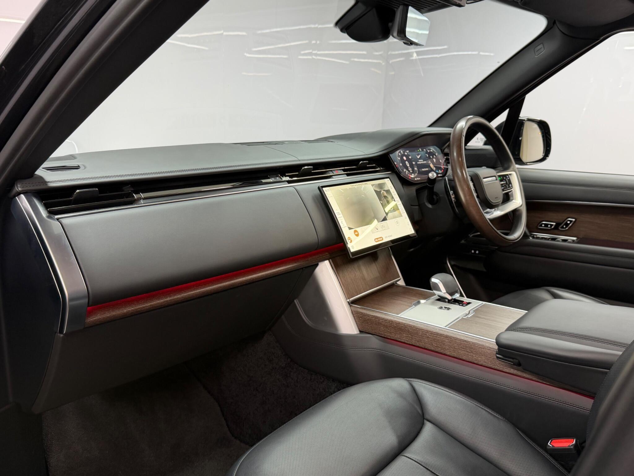 Land Rover Range Rover — image 21 of 41
