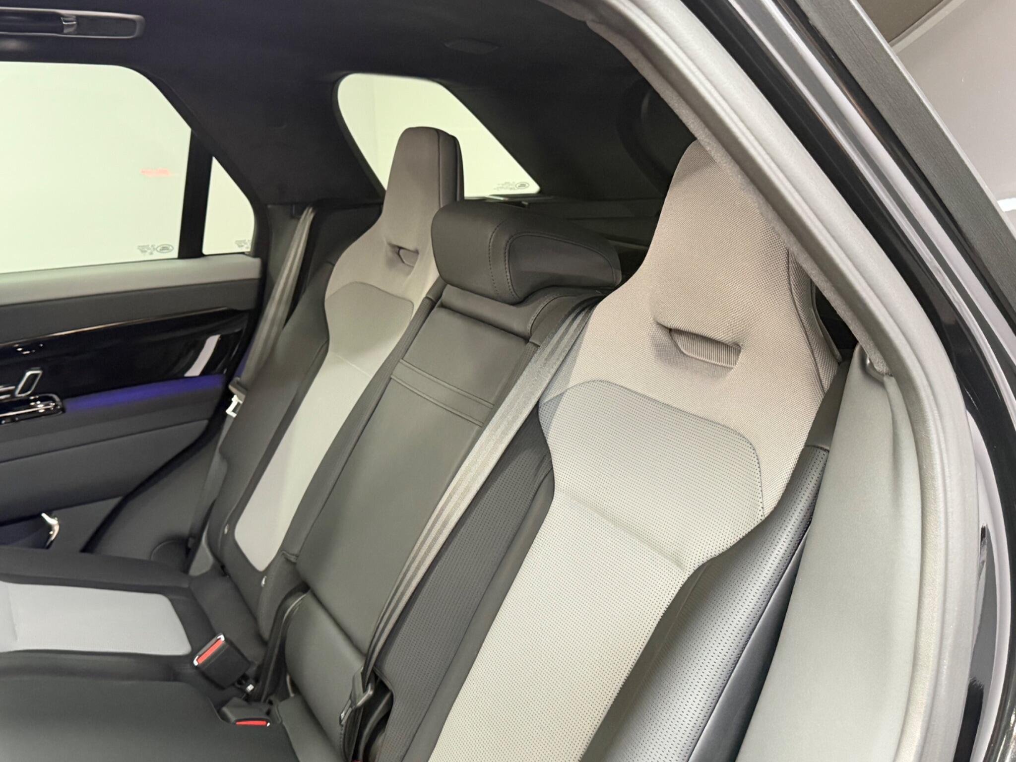 Land Rover Range Rover Sport — image 17 of 42