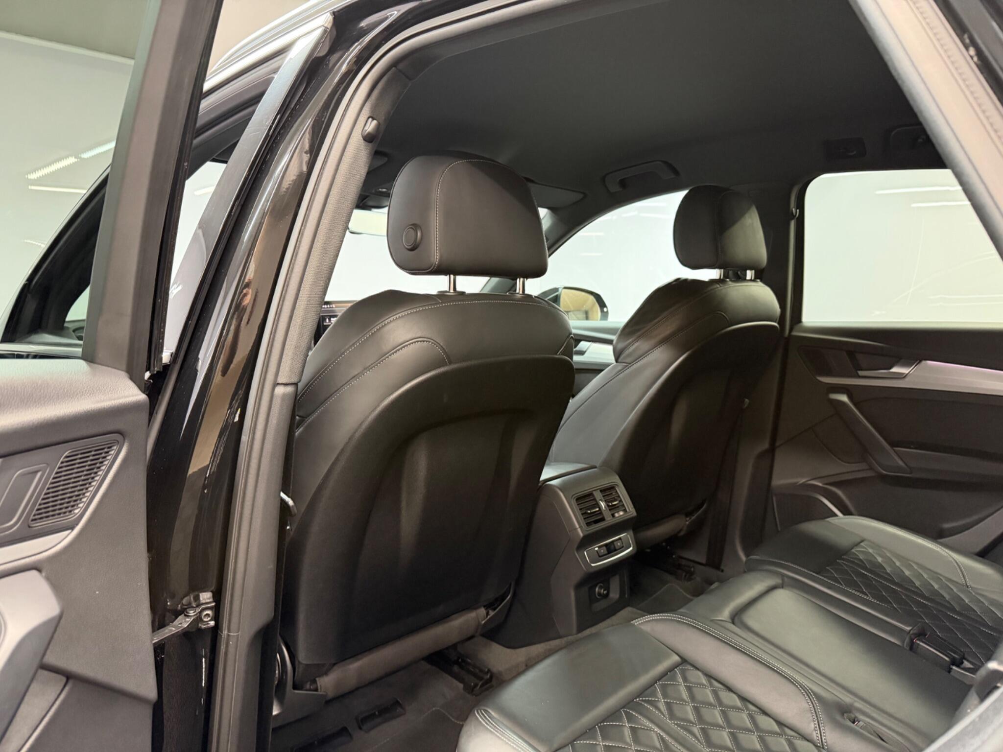 Audi Q5 — image 18 of 31