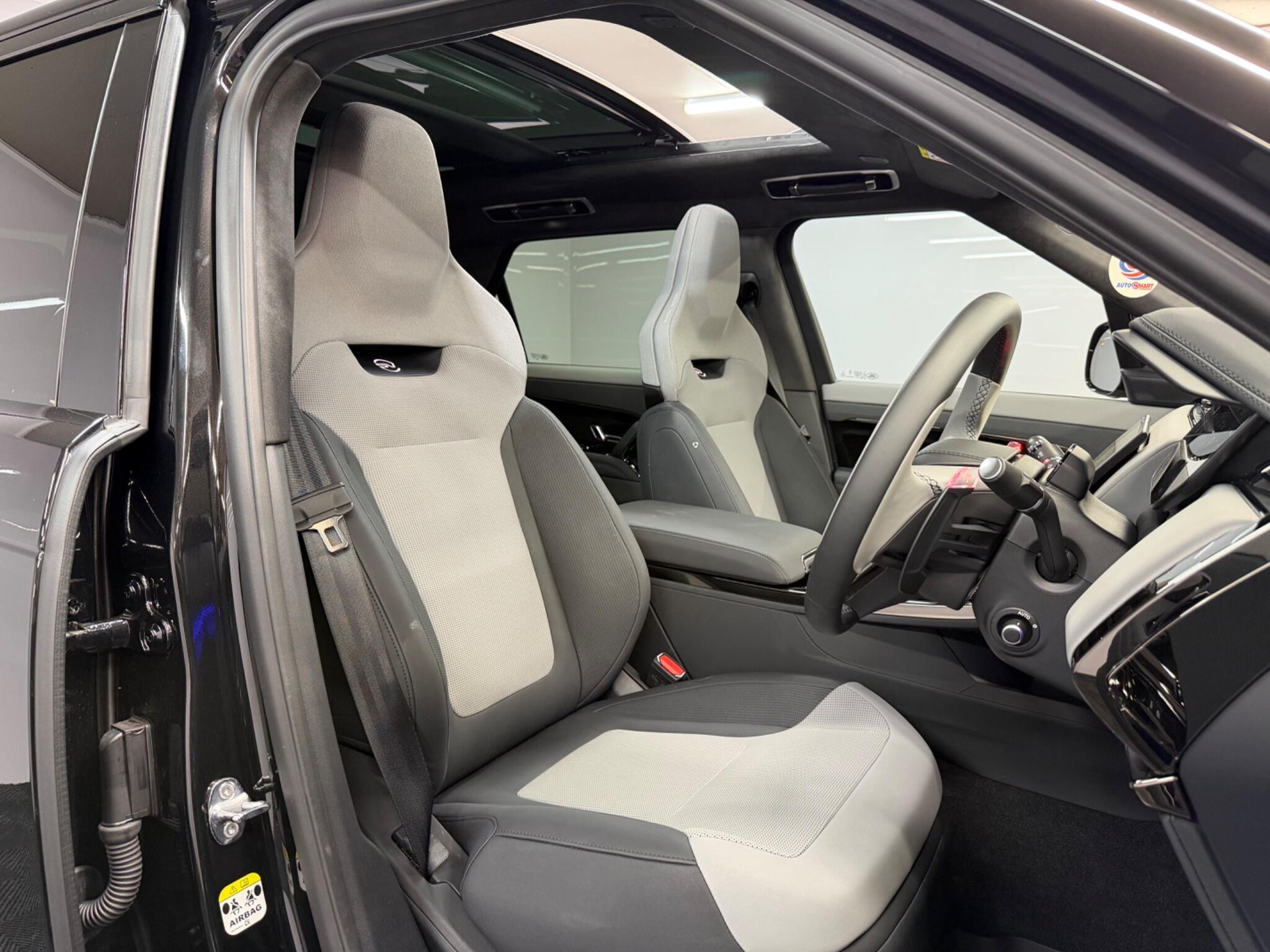 Land Rover Range Rover Sport — image 12 of 42