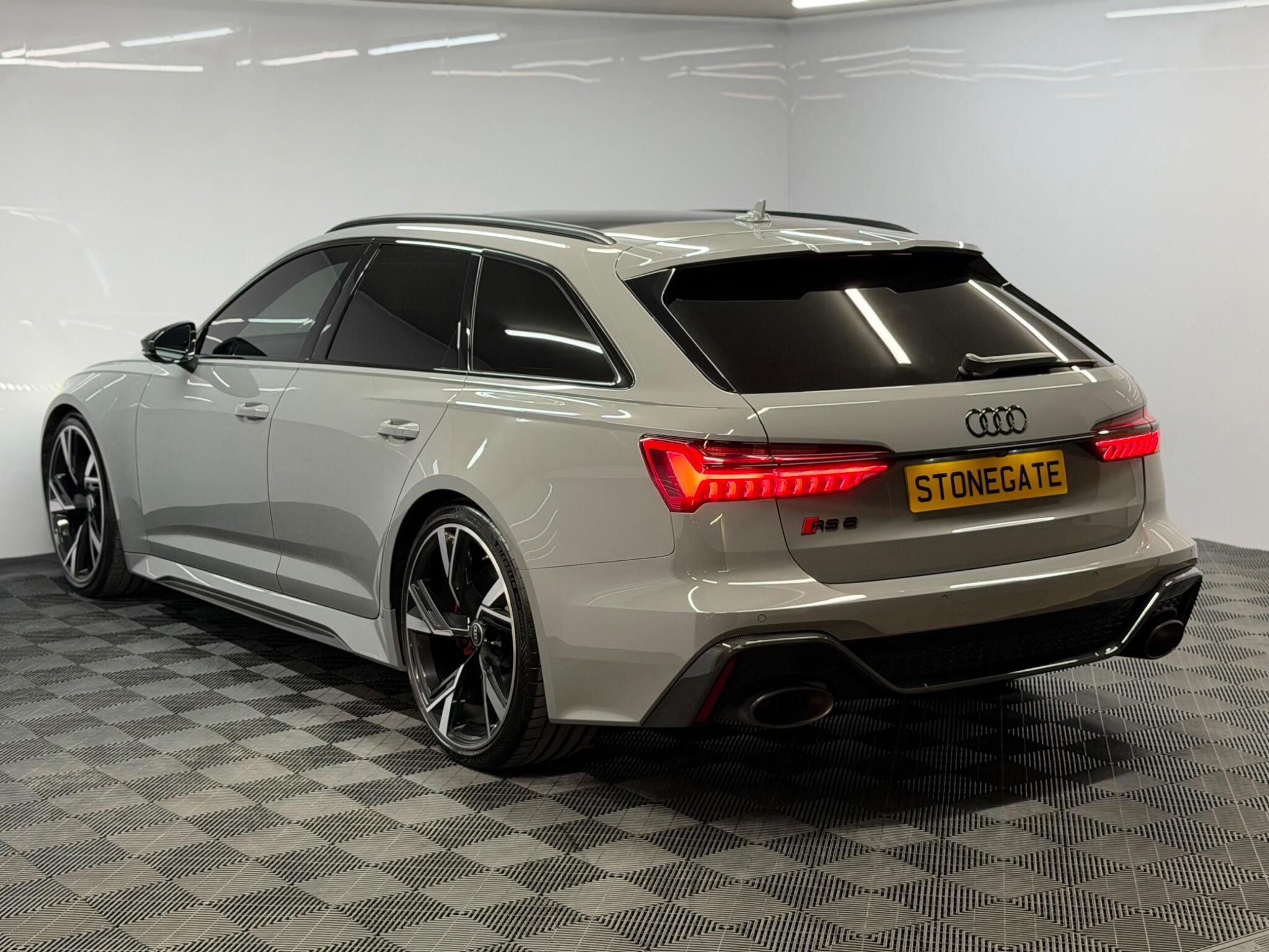 Audi RS6 Avant — image 2 of 51