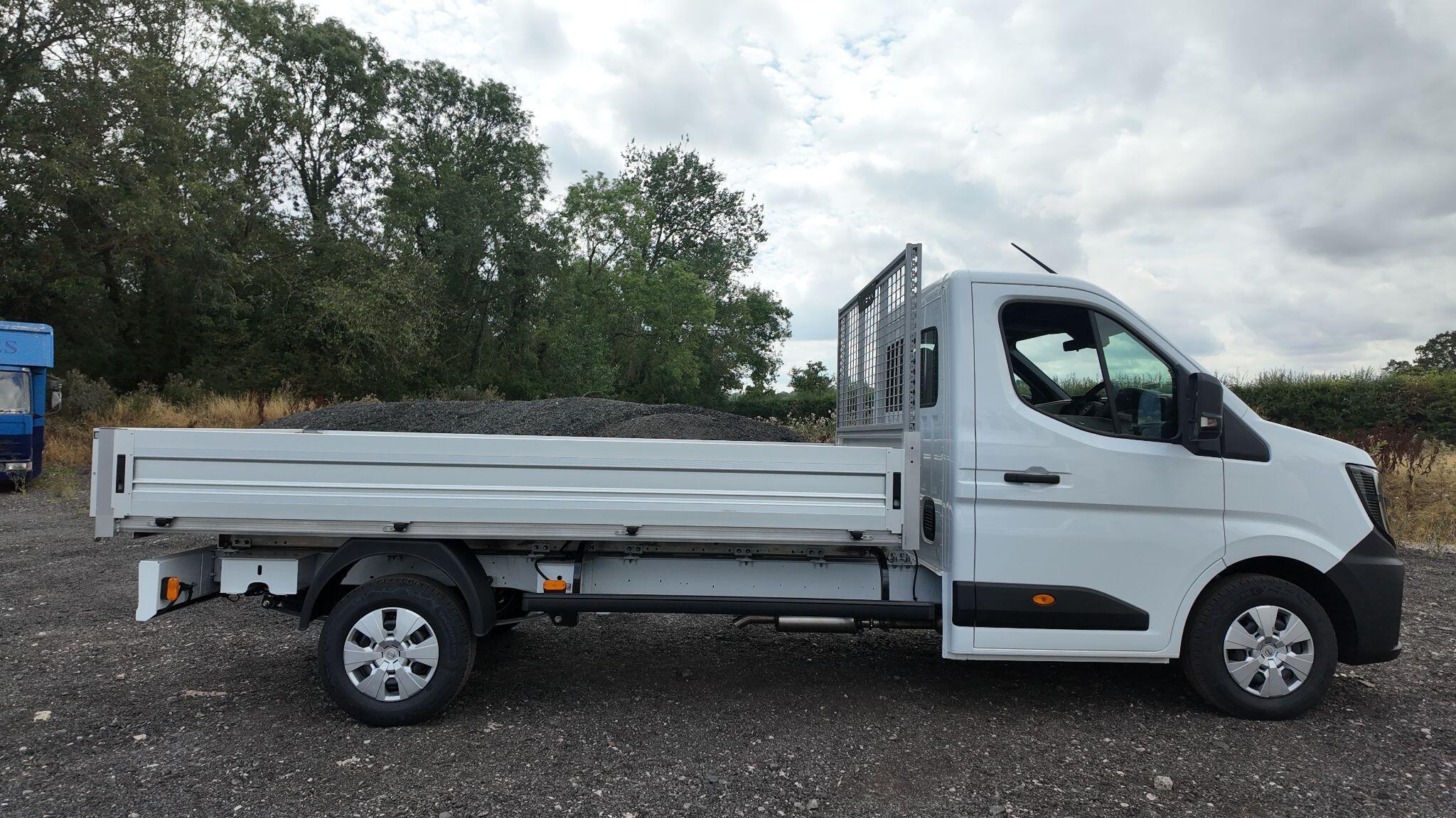Nissan Interstar 2.0 dCi 35 Acenta L3 Euro 6 (s/s) 2dr