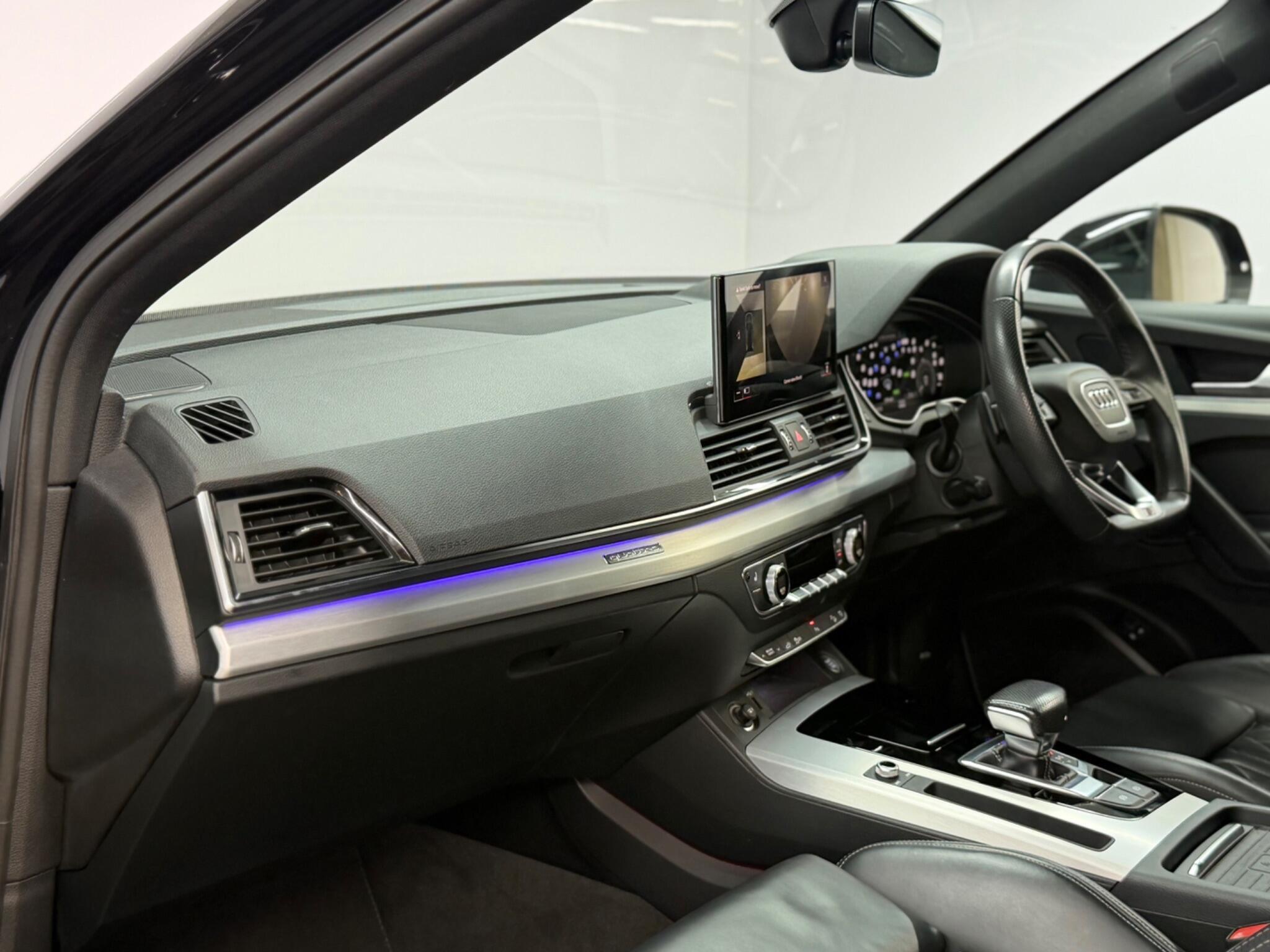 Audi Q5 — image 21 of 31