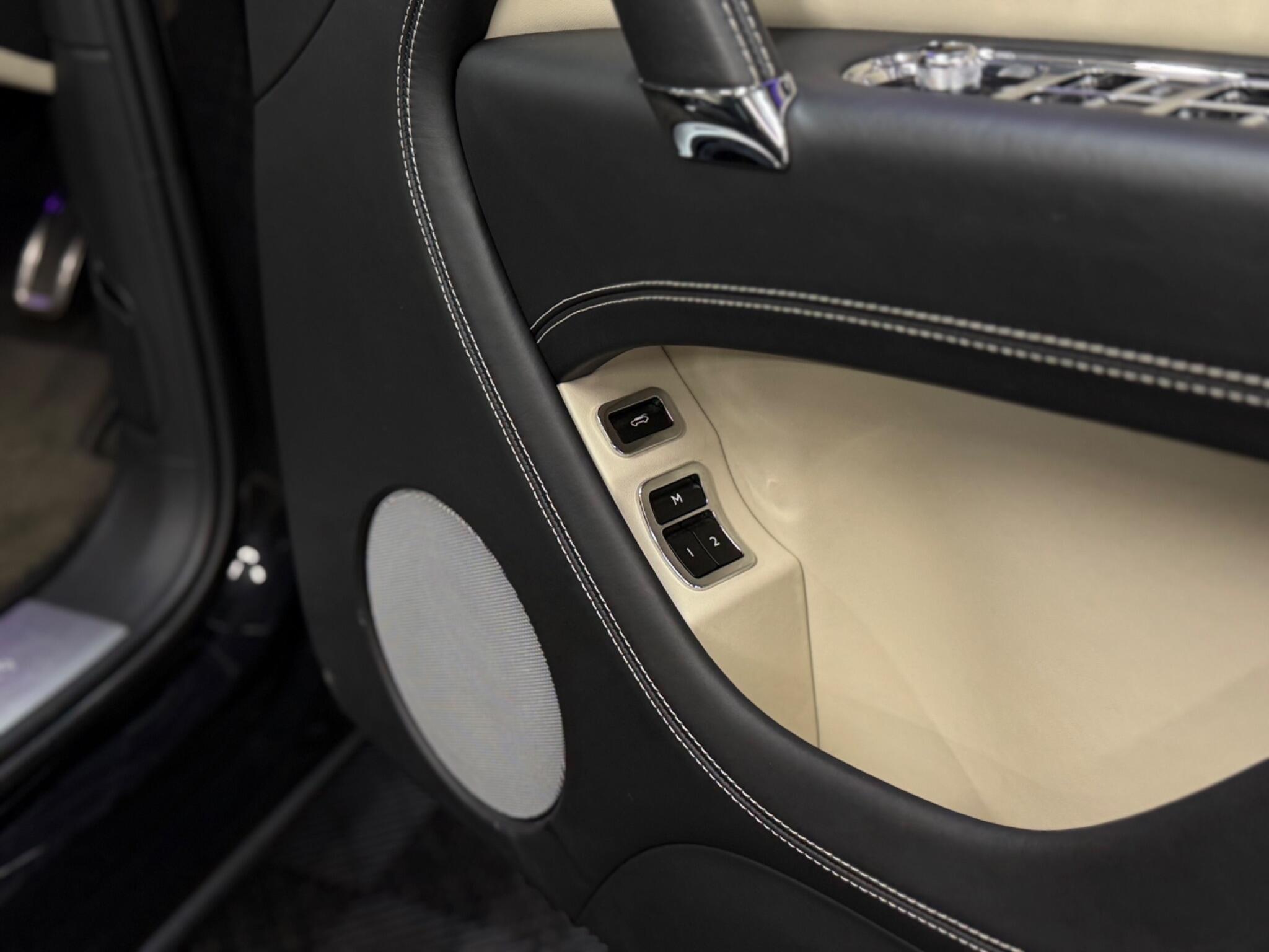 Bentley Bentayga — image 44 of 54