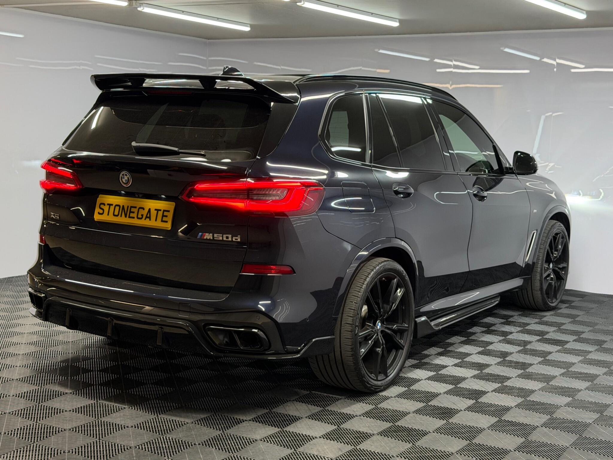 BMW X5 — image 8 of 47