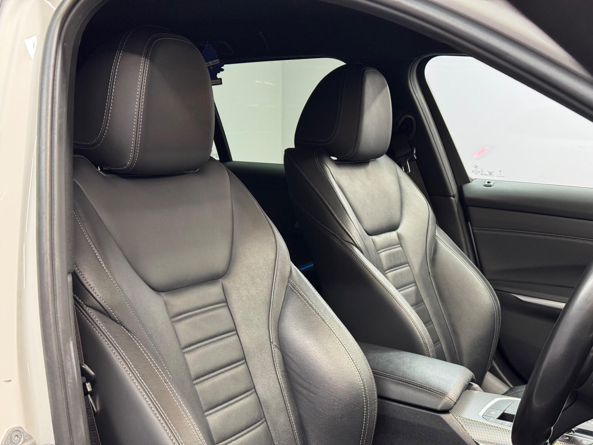 BMW 3 Series — image 15 of 38