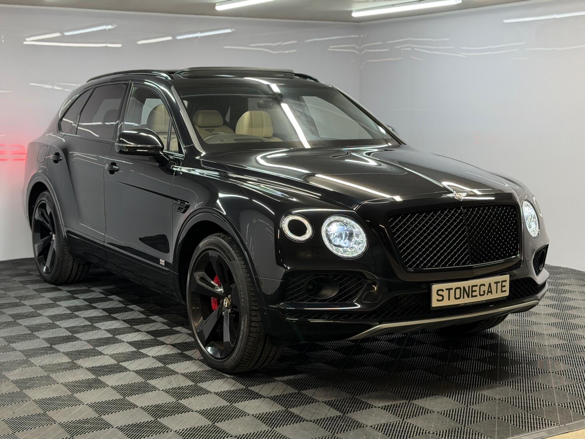 Bentley Bentayga — image 4 of 54