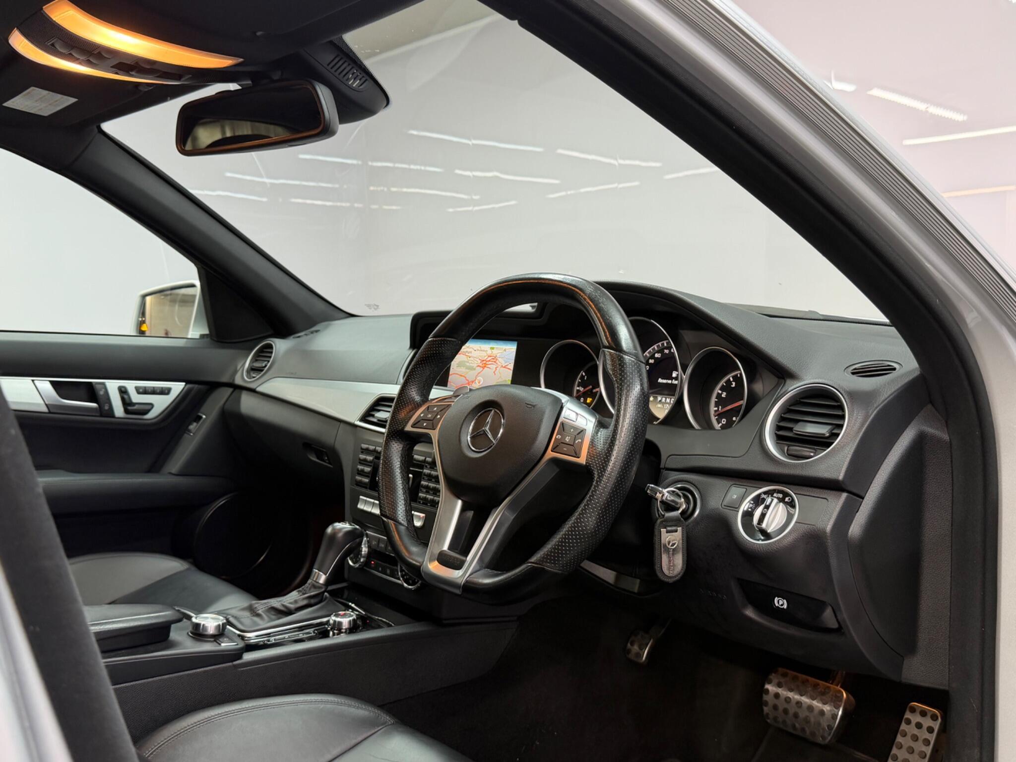 Mercedes-Benz C Class — image 22 of 32
