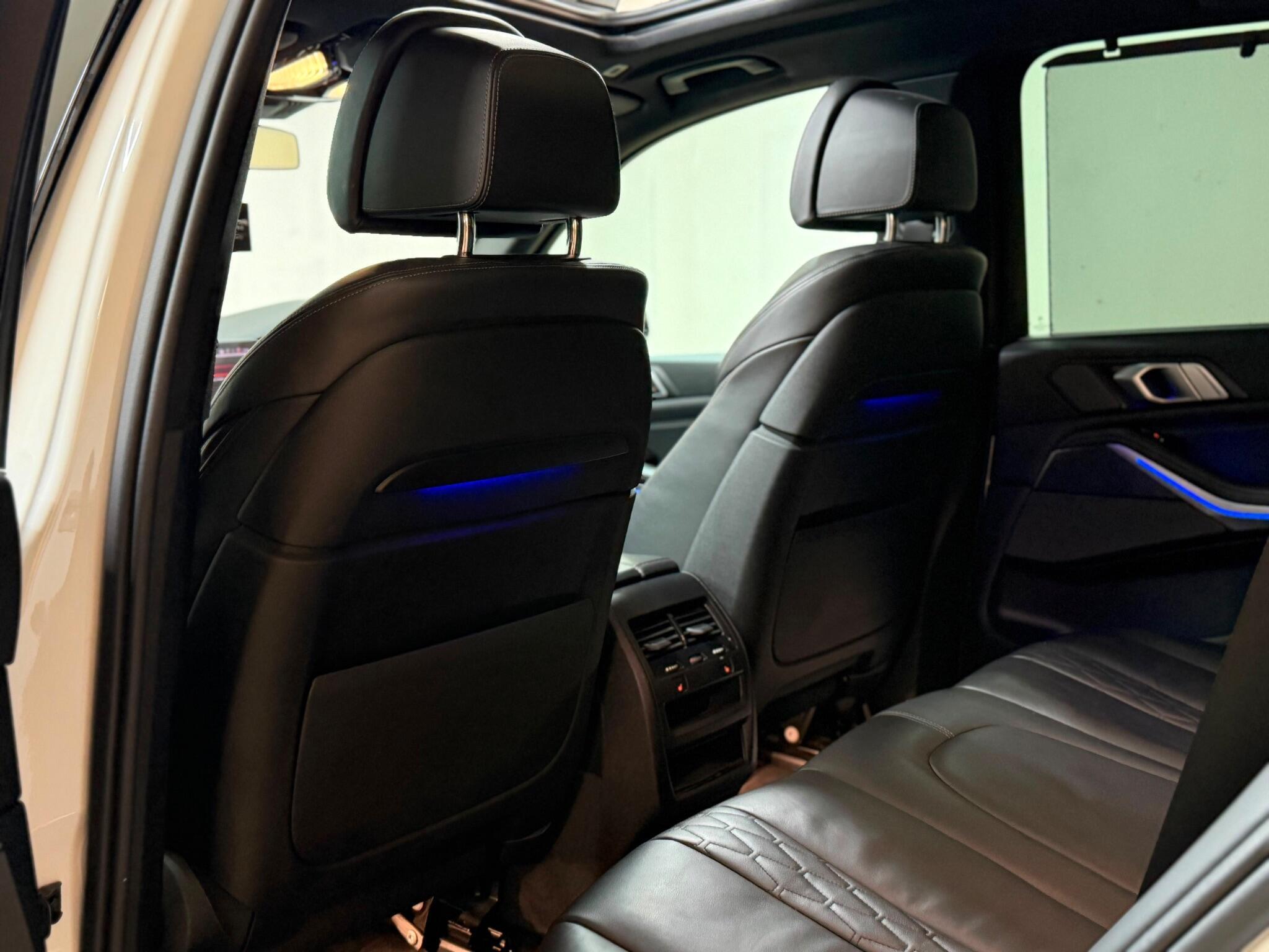 BMW X5 — image 15 of 30