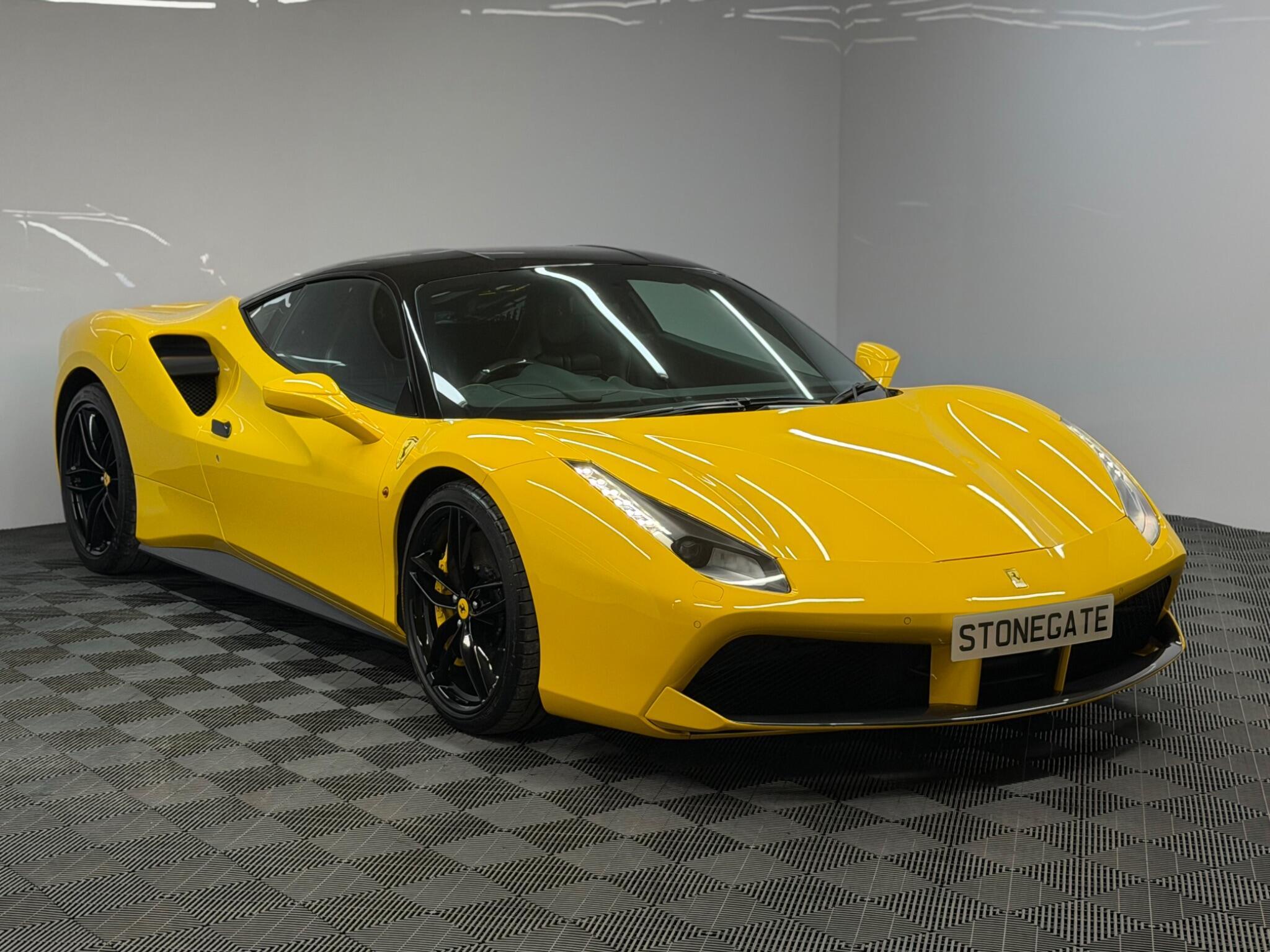 Ferrari 488 — image 4 of 53