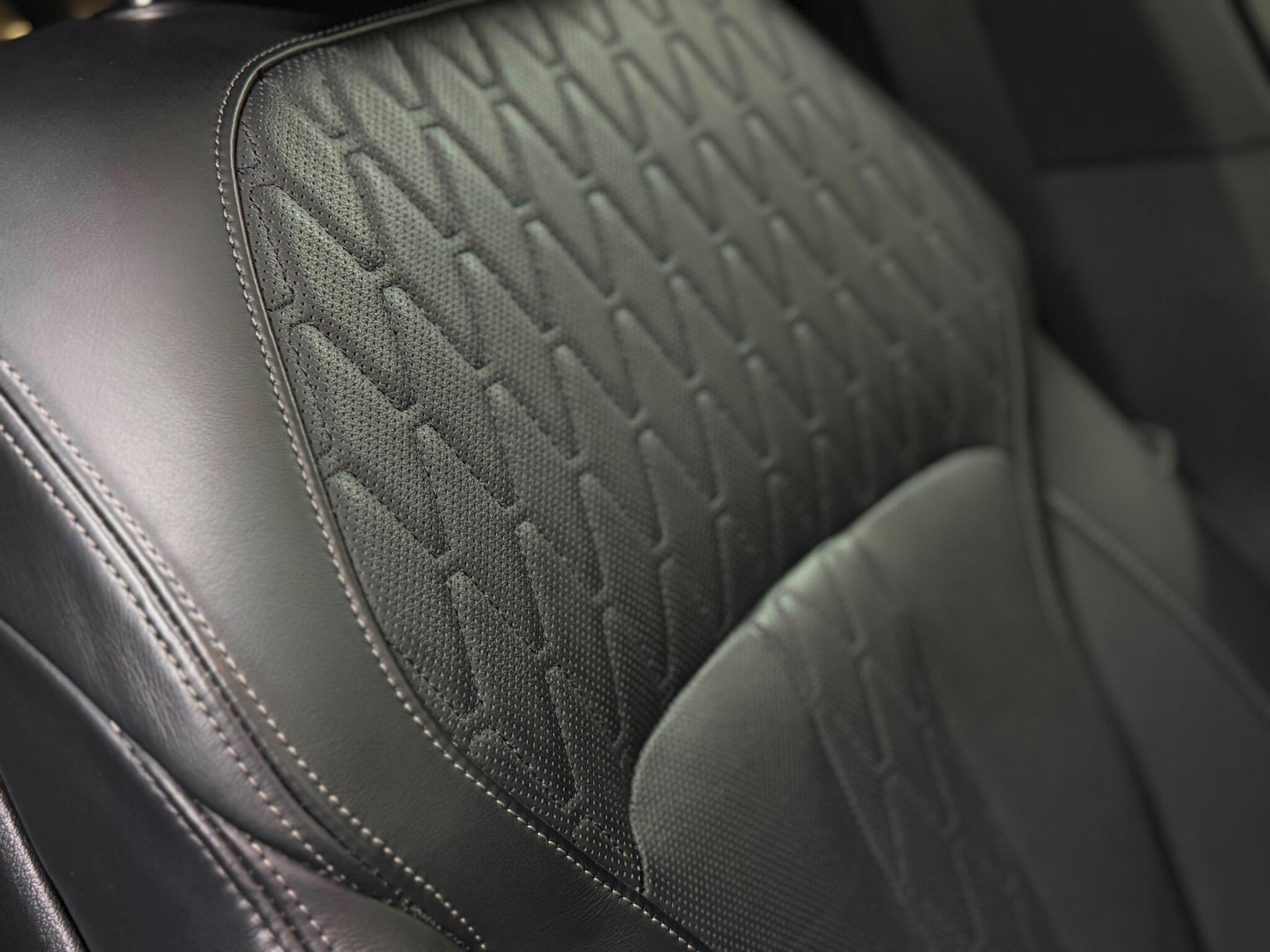 BMW X5 — image 42 of 47