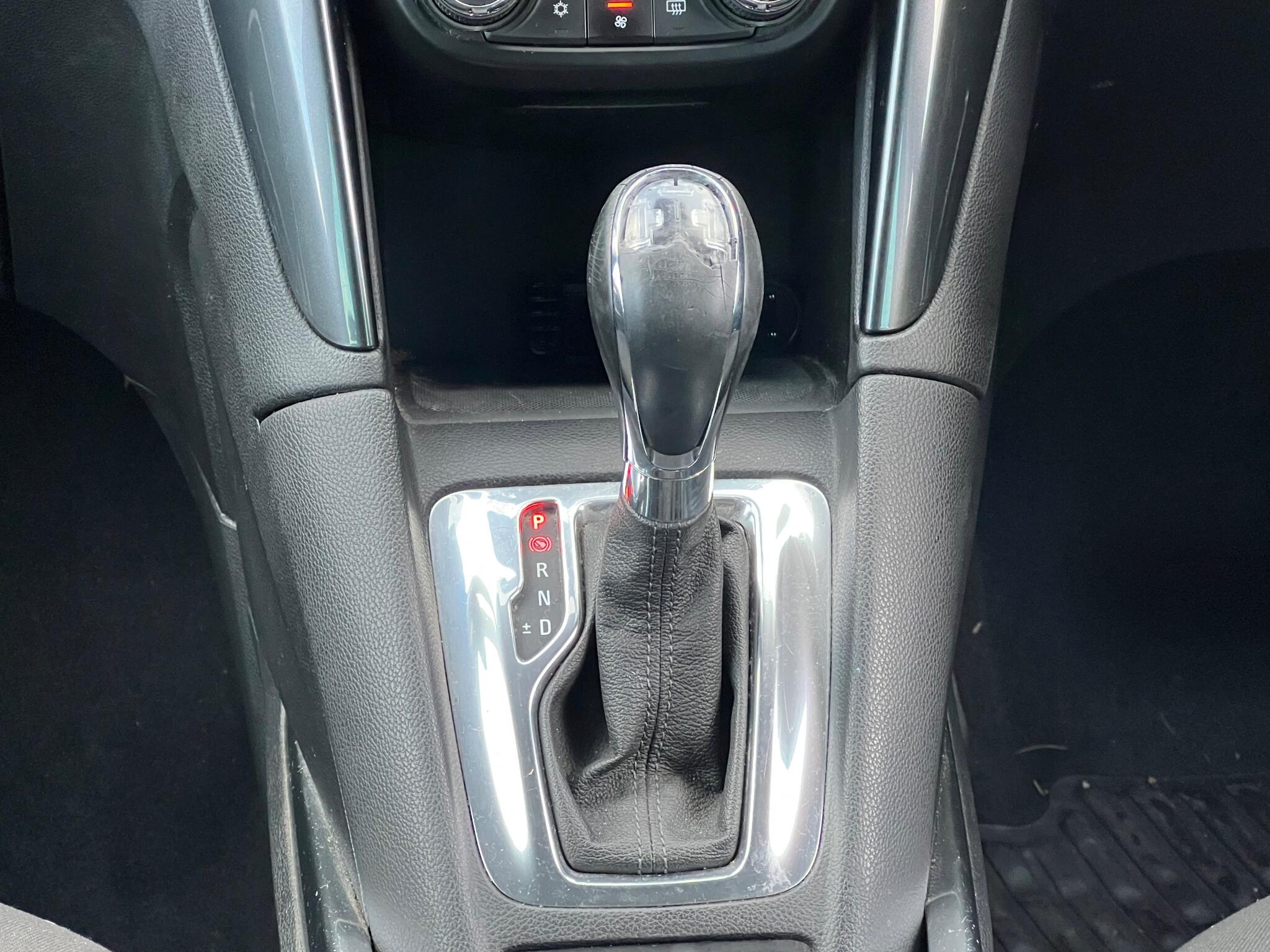 2016 Vauxhall Zafira Tourer 2.0 CDTi SE MPV 5dr Diesel Auto Euro 6 (170 ps)