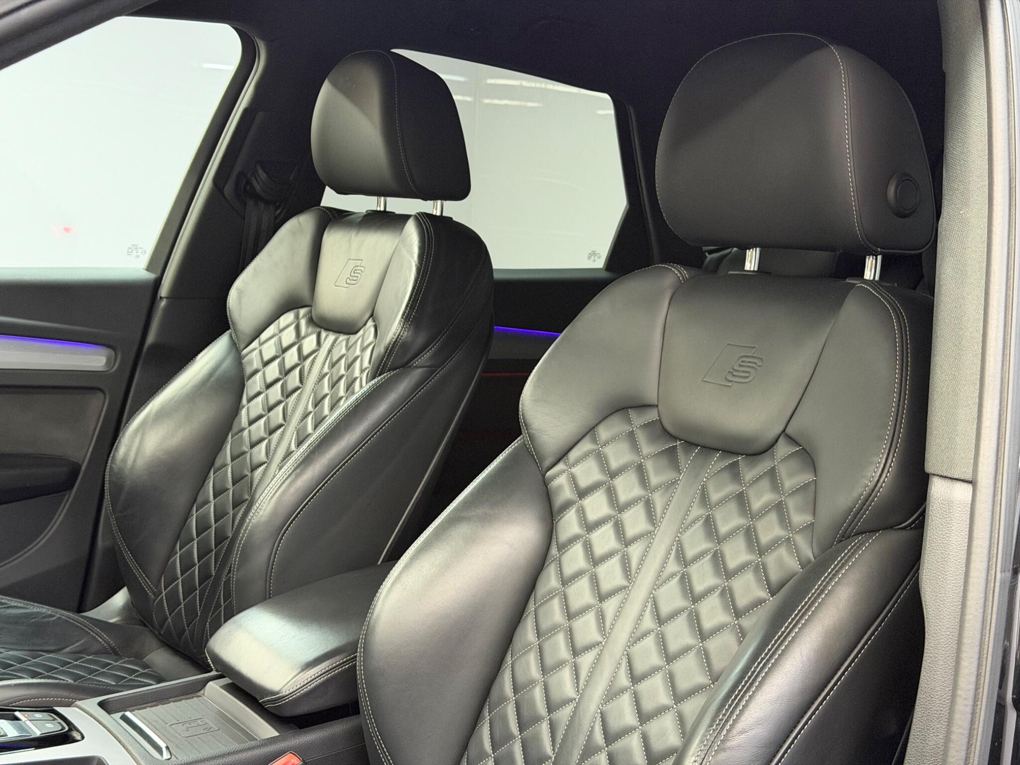Audi Q5 — image 13 of 31